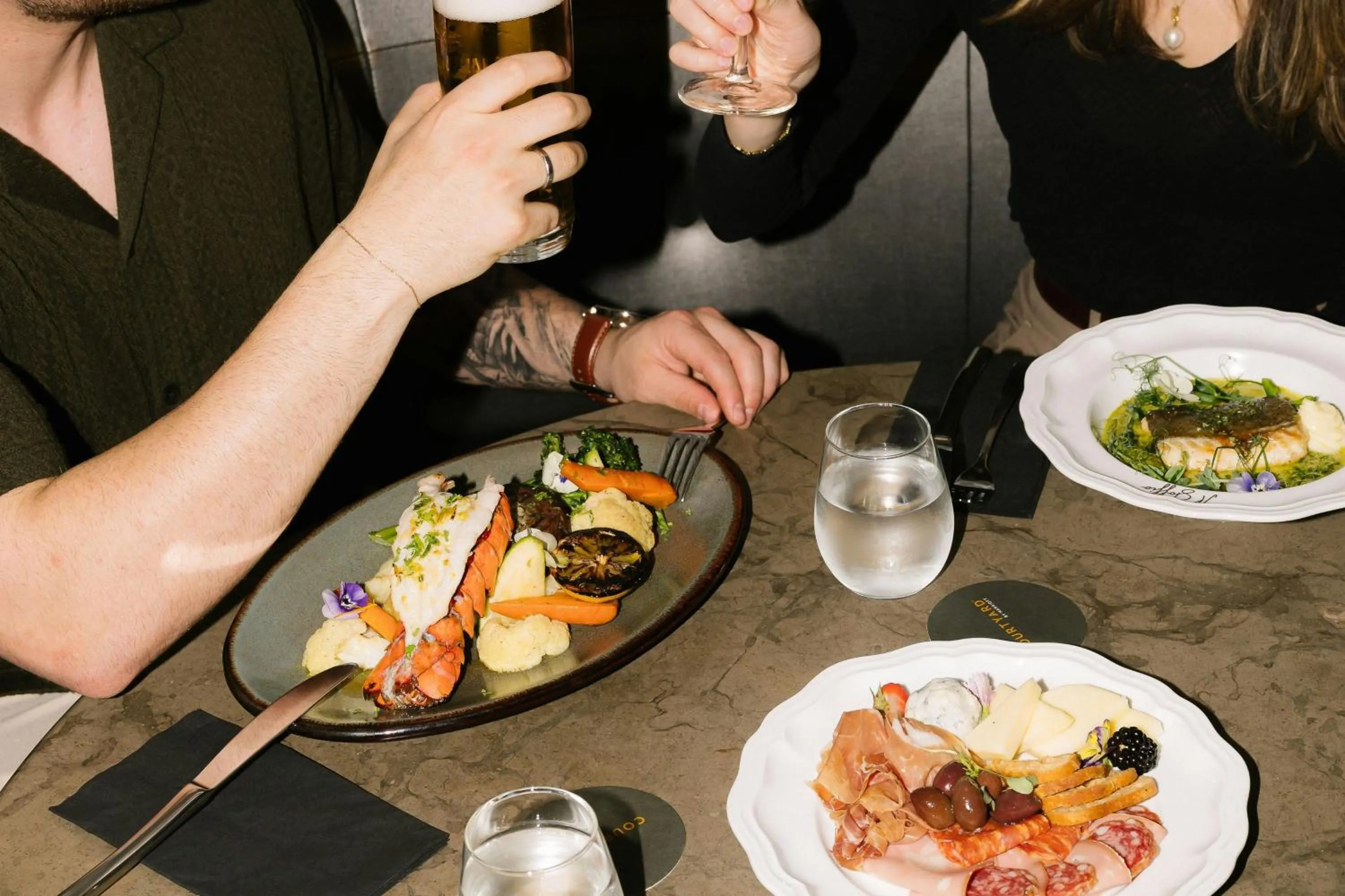 Restaurant/places to eat in Courtyard by Marriott Montreal Airport