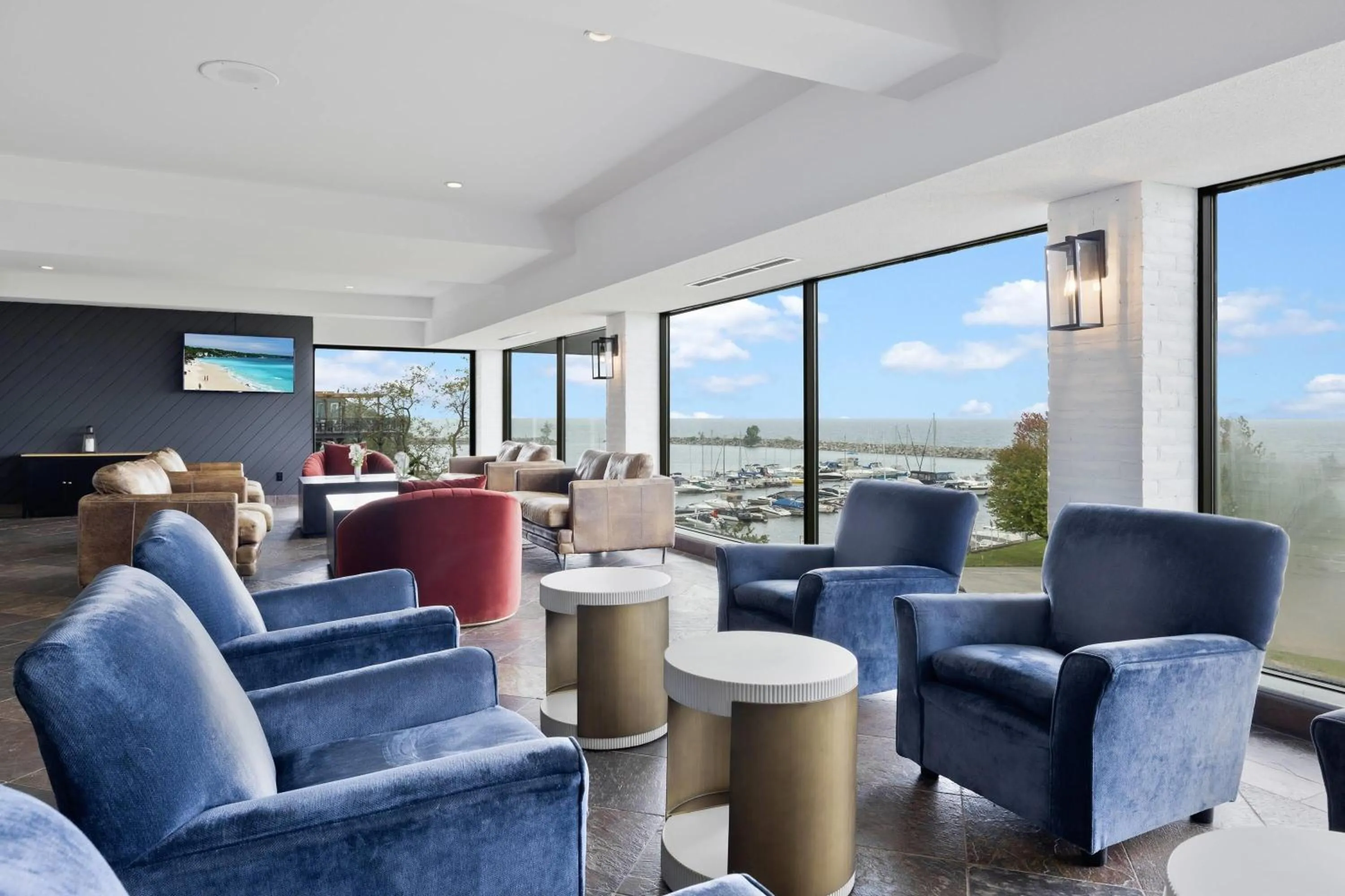 Lobby or reception in The Jordan Hotel Ramada by Wyndham