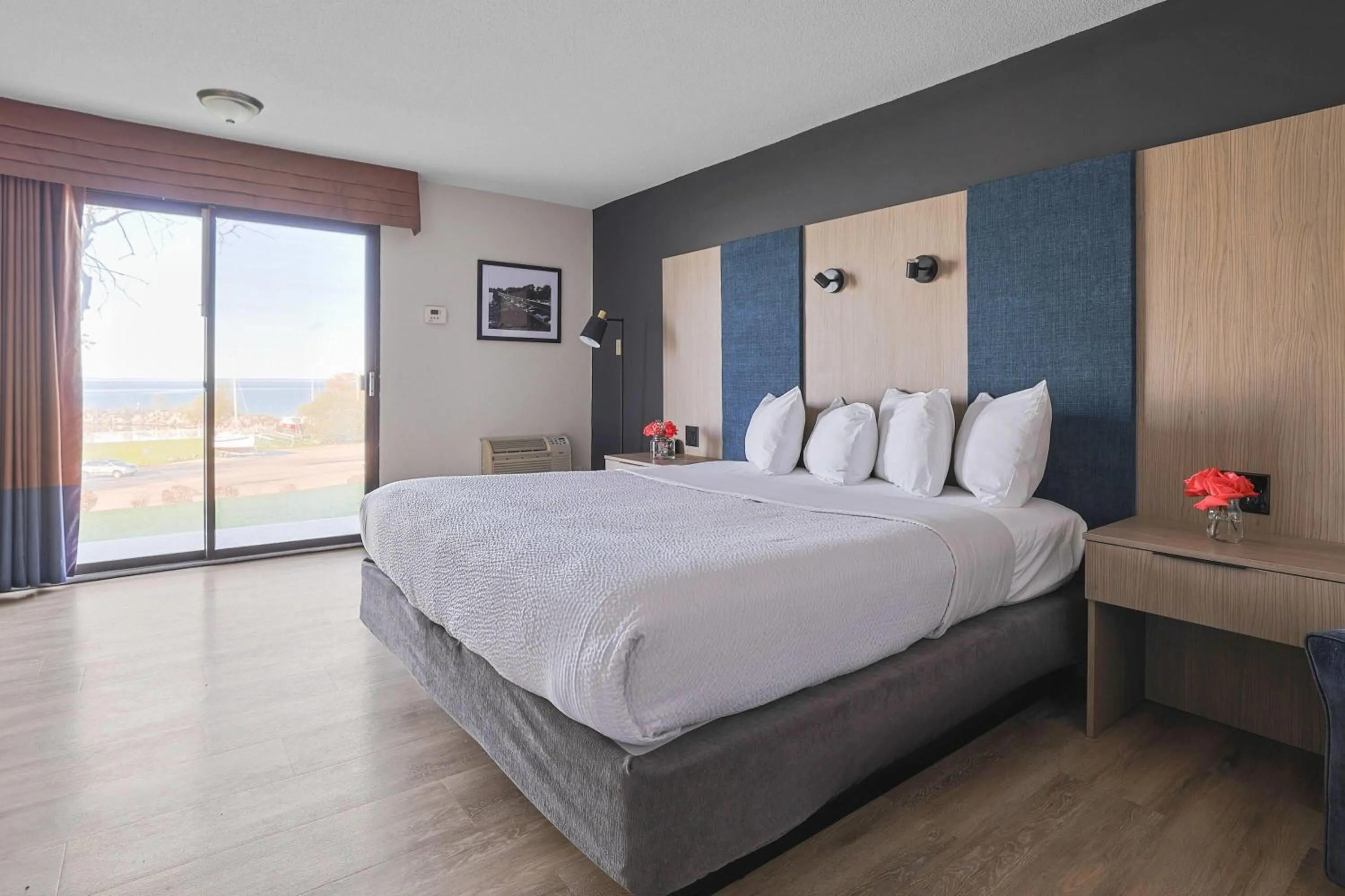 Photo of the whole room, Bed in The Jordan Hotel Ramada by Wyndham