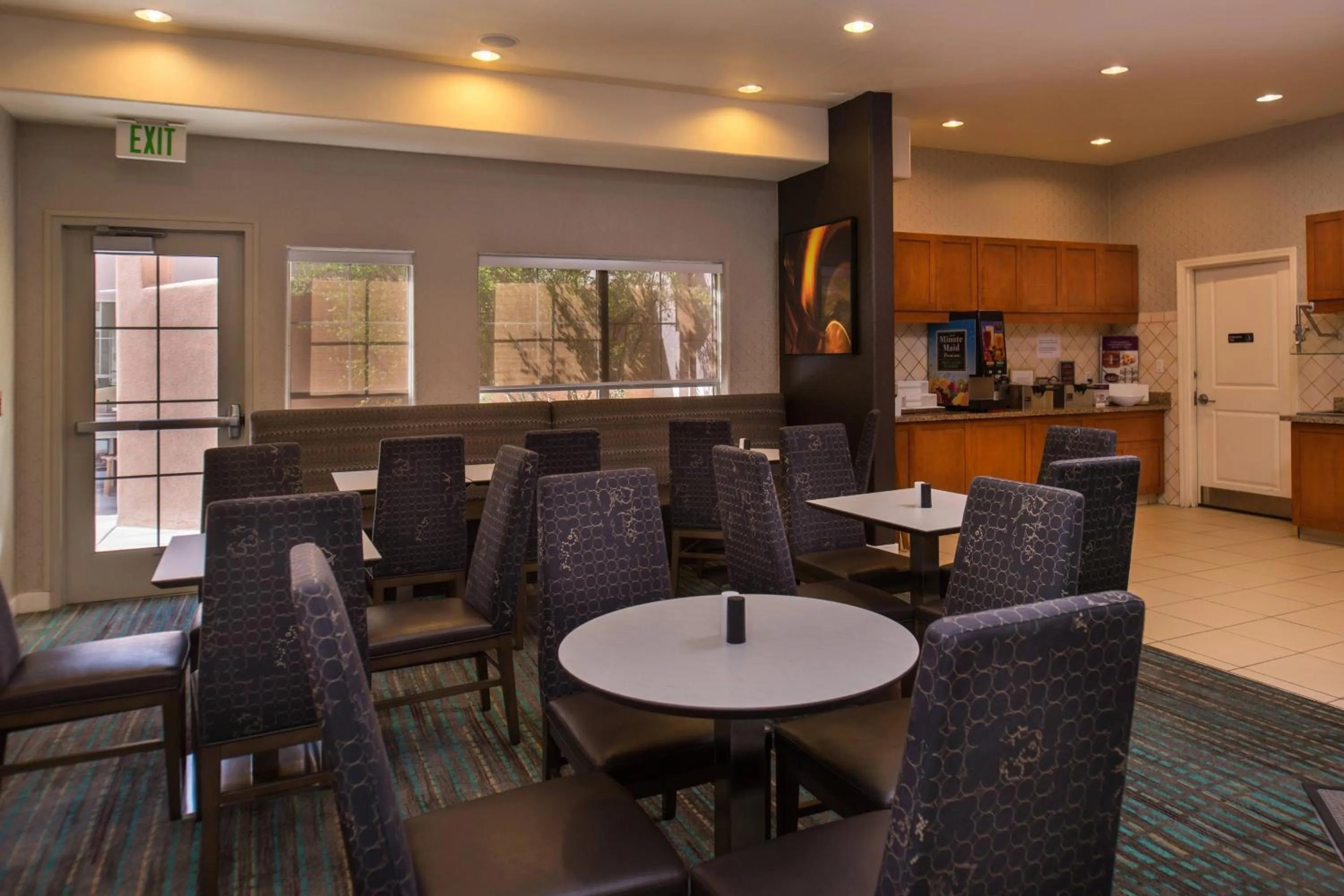 Breakfast in Residence Inn by Marriott Albuquerque Airport