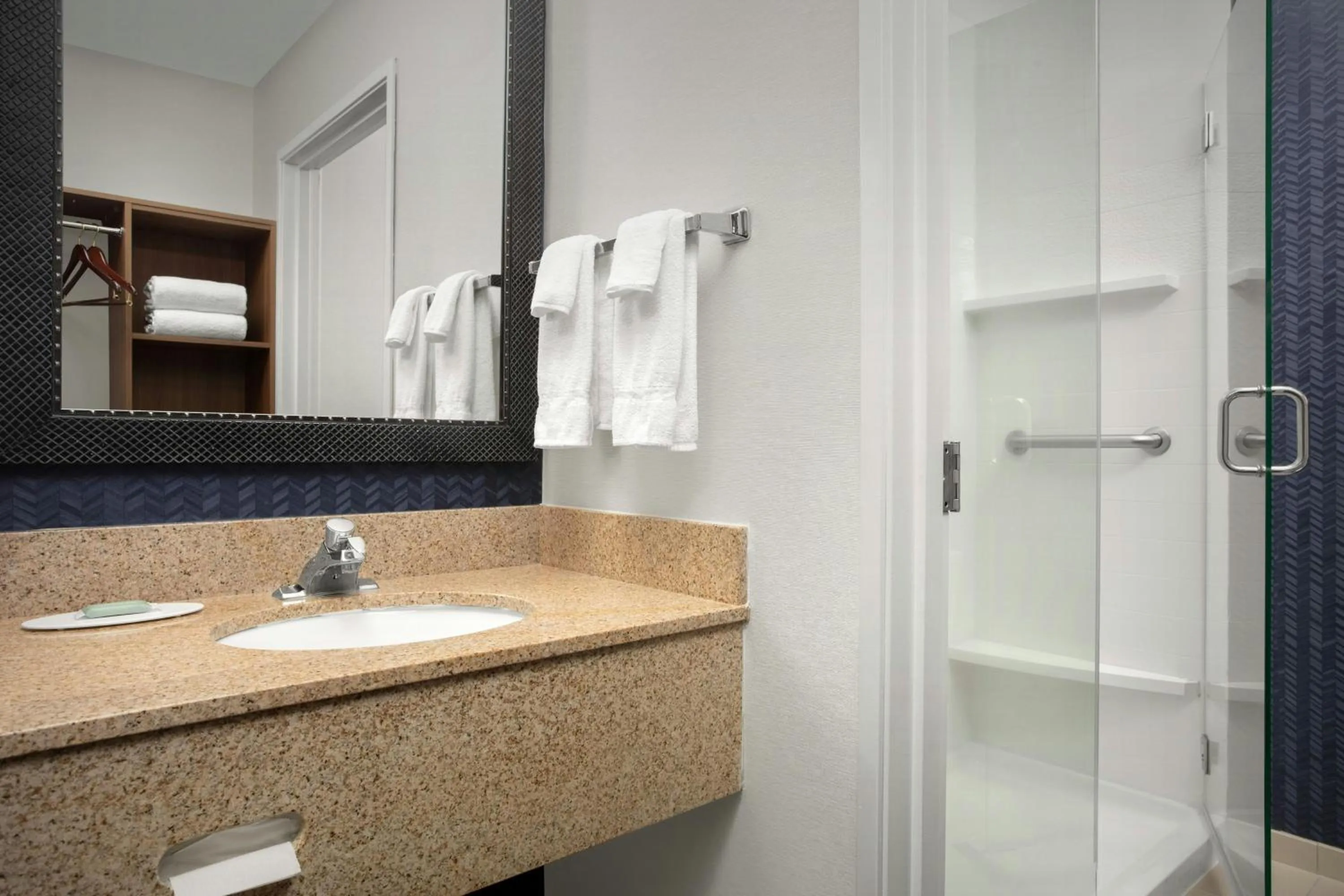 Bathroom in Fairfield Inn & Suites by Marriott Albuquerque Airport