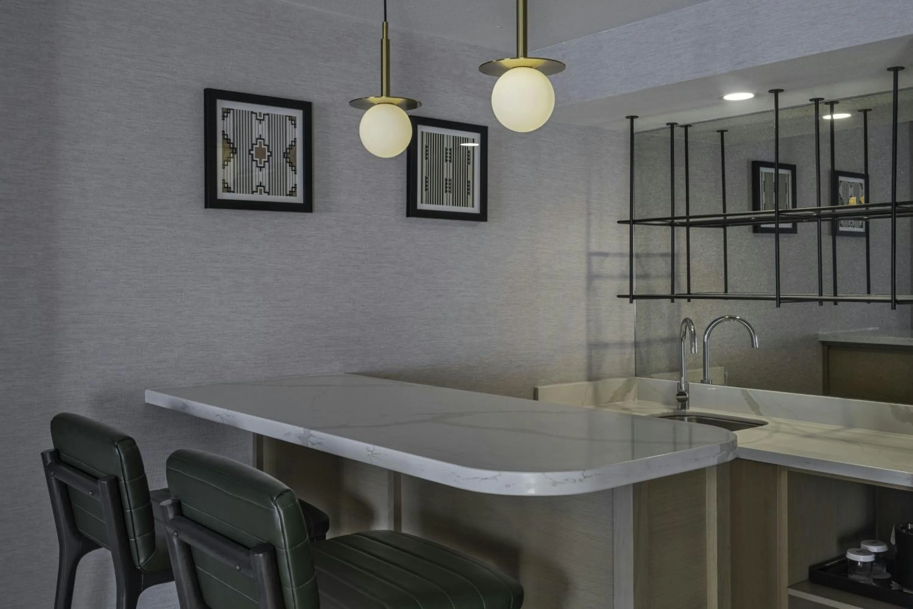 Lounge or bar in Albuquerque Marriott Pyramid North