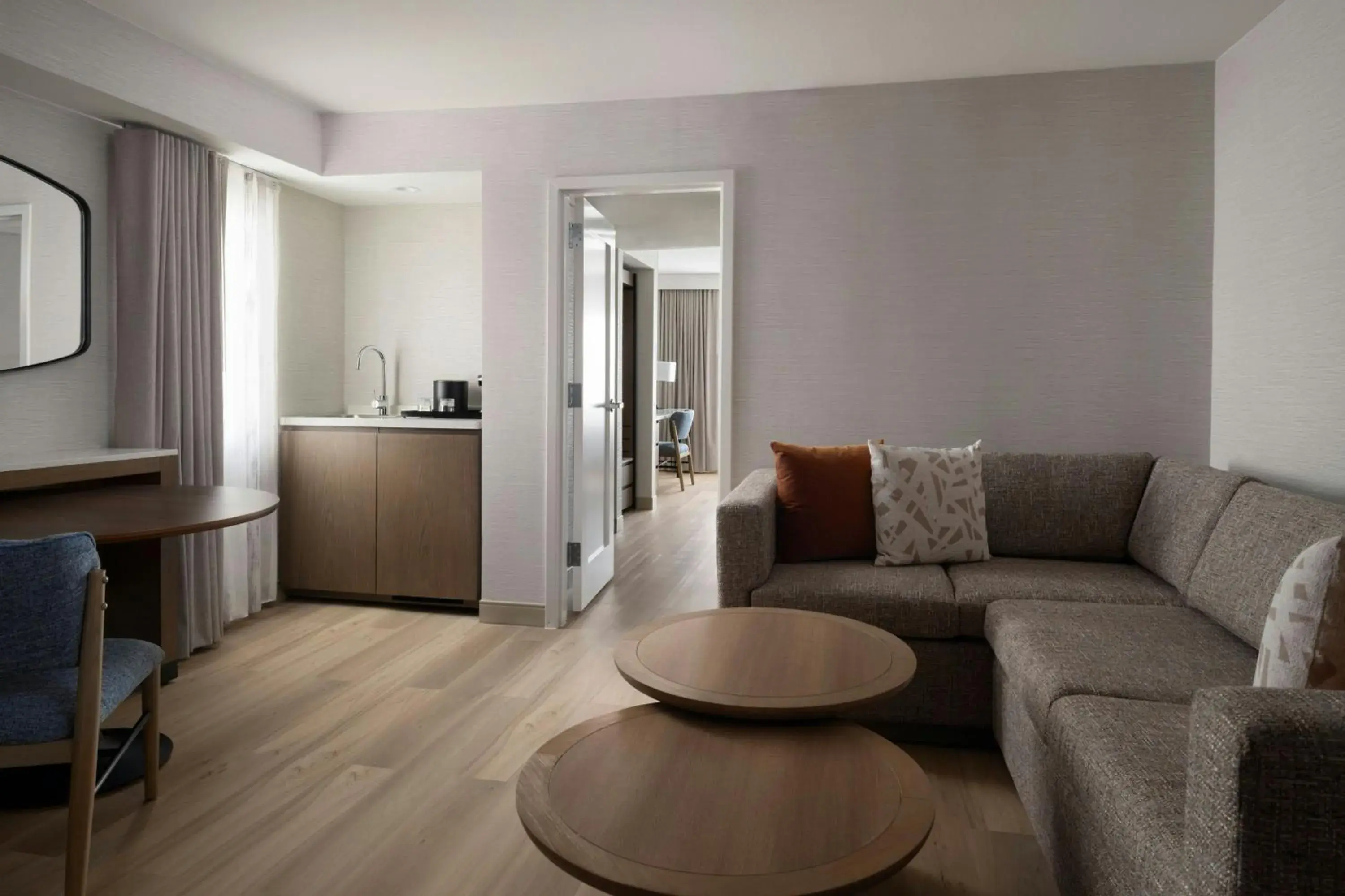 One-Bedroom King Suite with Sofa Bed in Albuquerque Marriott Pyramid North One-Bedroom King Suite with Sofa Bed in Albuquerque Marriott Pyramid North