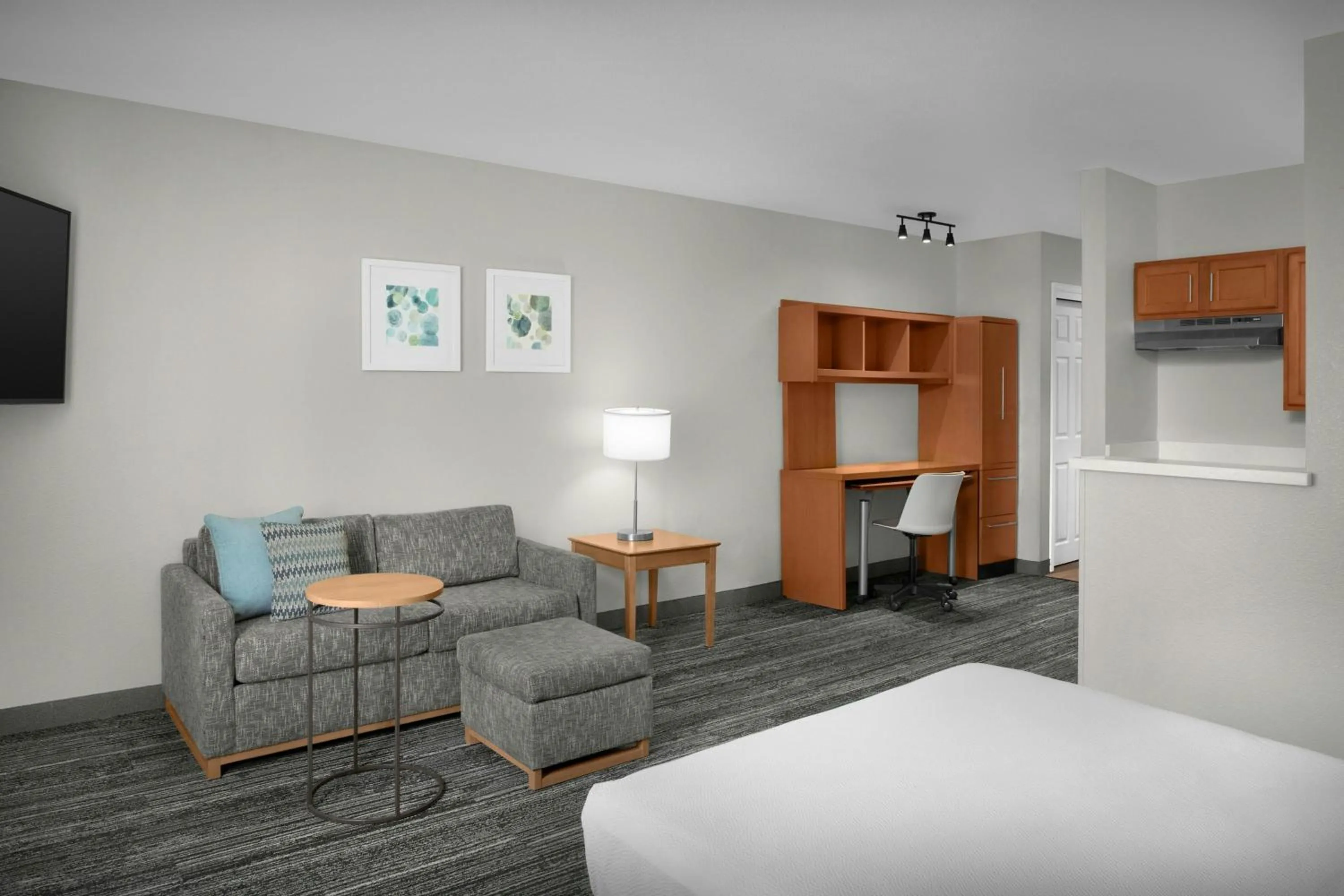 Photo of the whole room, Bed in TownePlace Suites by Marriott Albuquerque Airport