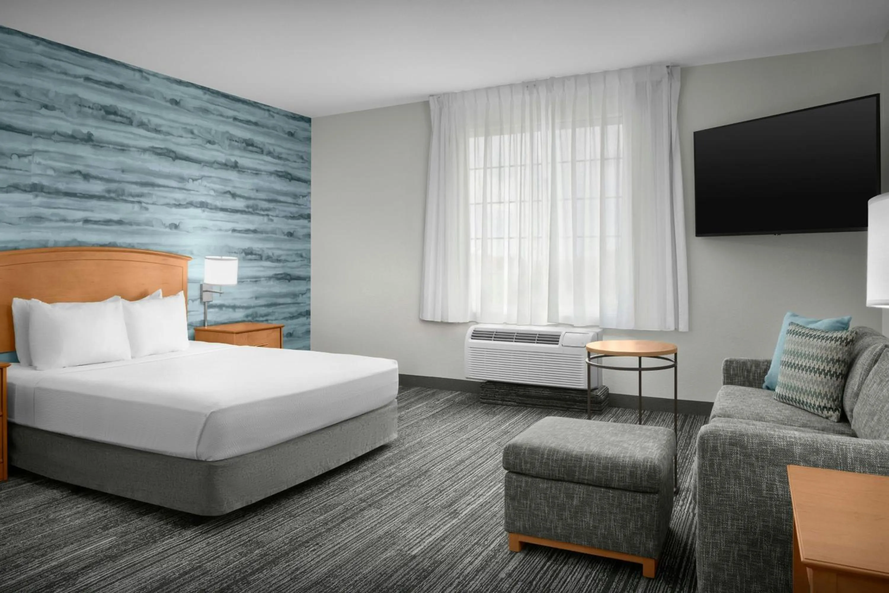 Photo of the whole room, Bed in TownePlace Suites by Marriott Albuquerque Airport