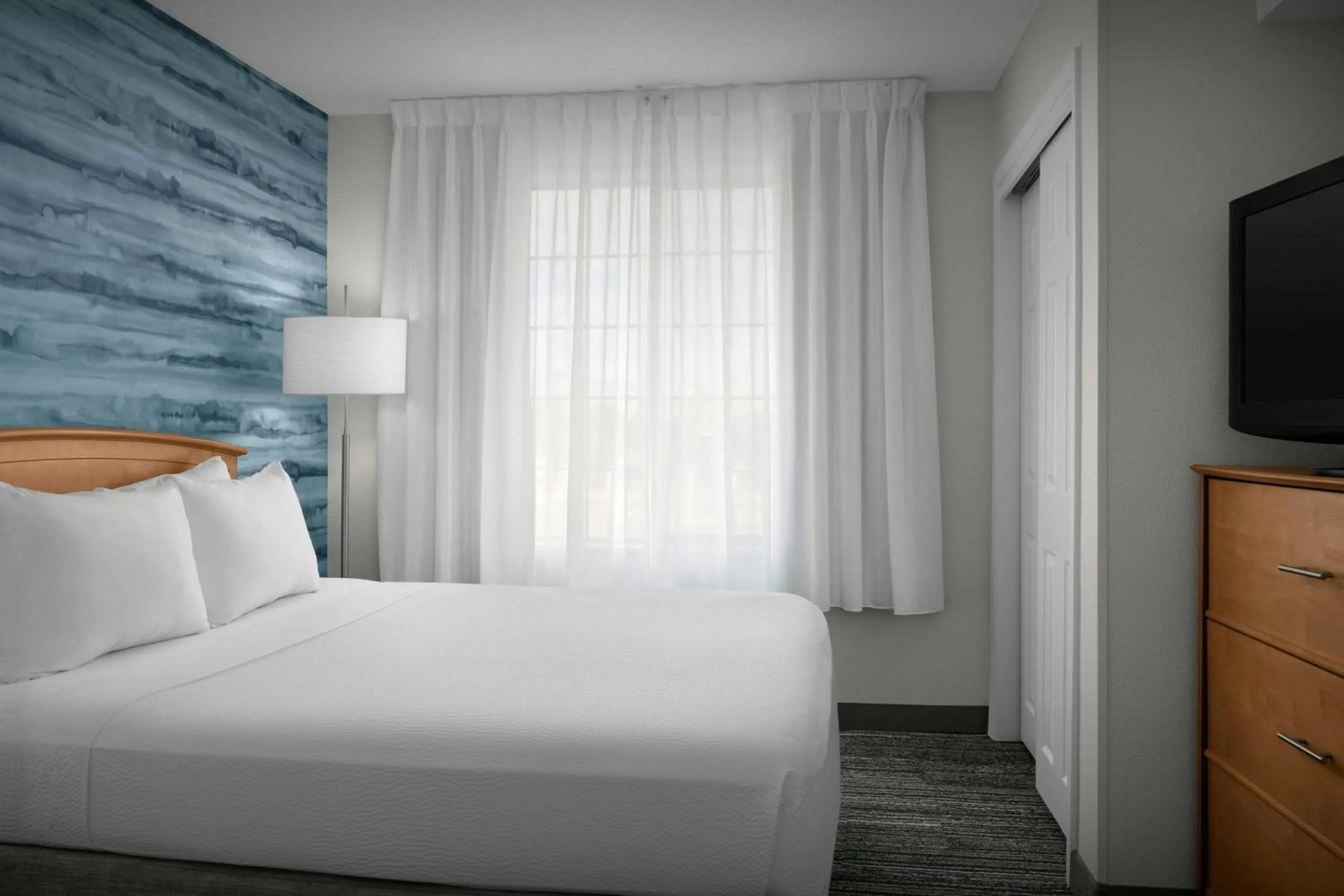 Photo of the whole room, Bed in TownePlace Suites by Marriott Albuquerque Airport
