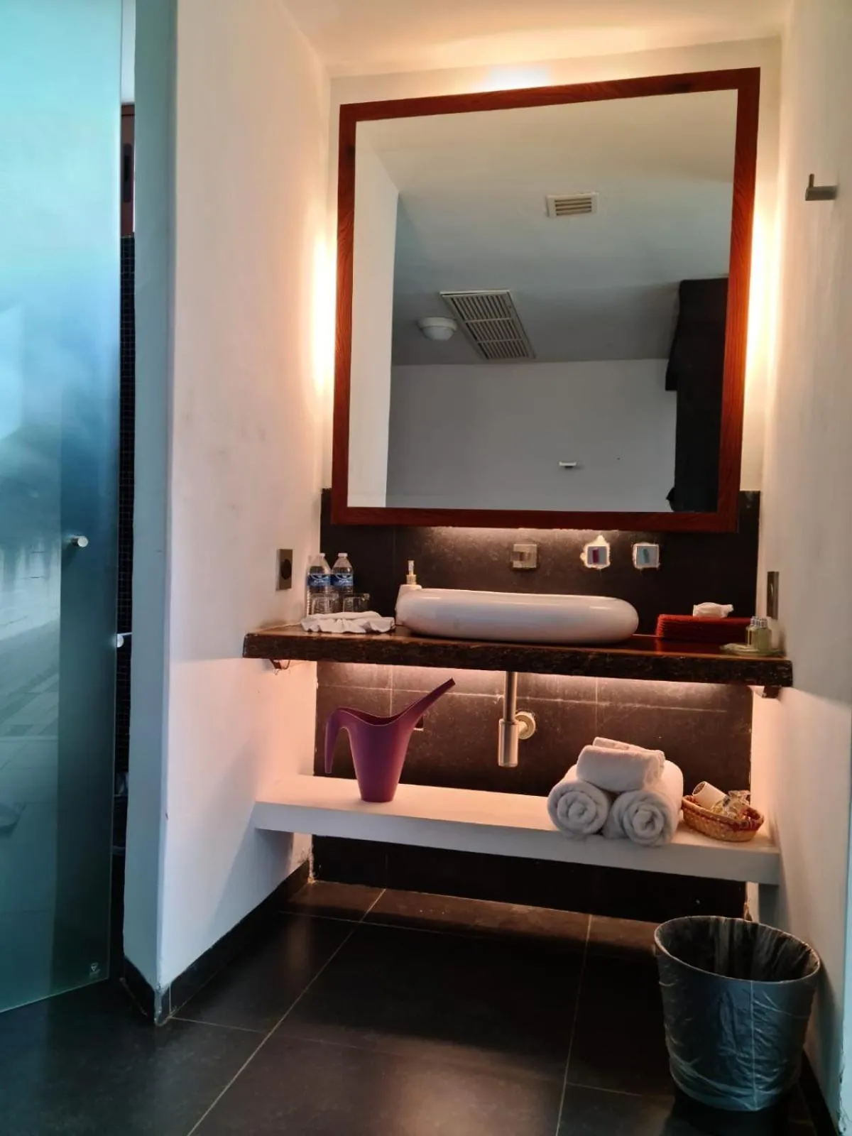 Bathroom, Bed in Isla Tajín