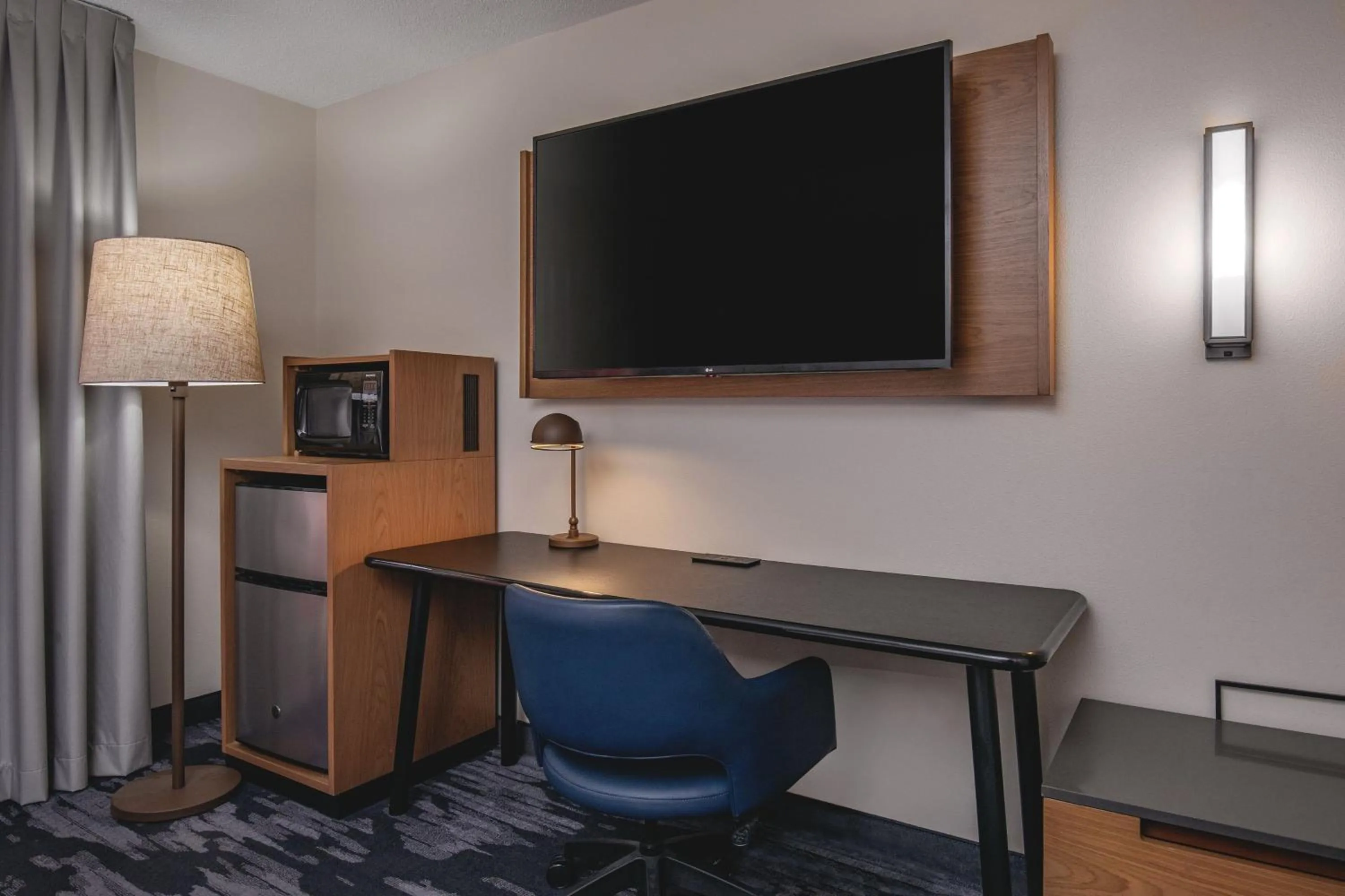 Photo of the whole room in Fairfield Inn & Suites by Marriott Saratoga Malta