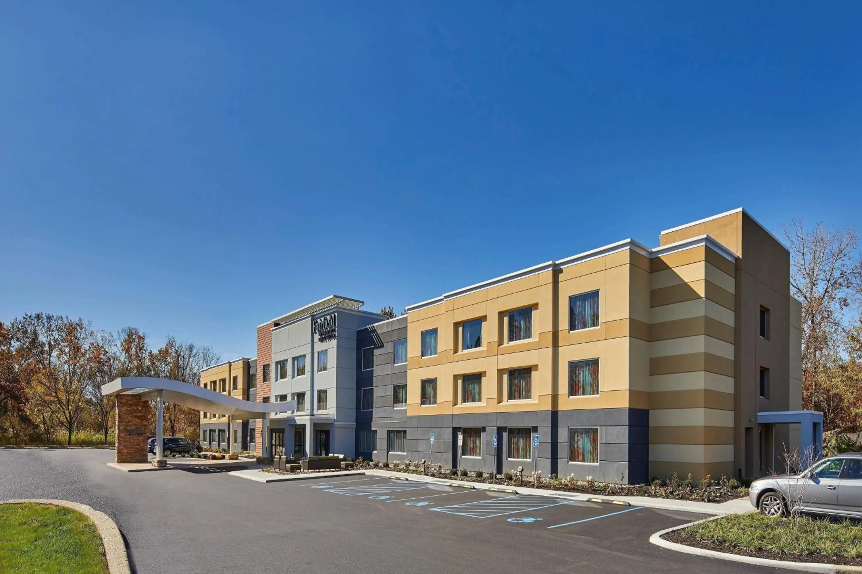 Property building in Fairfield Inn & Suites by Marriott Albany Airport