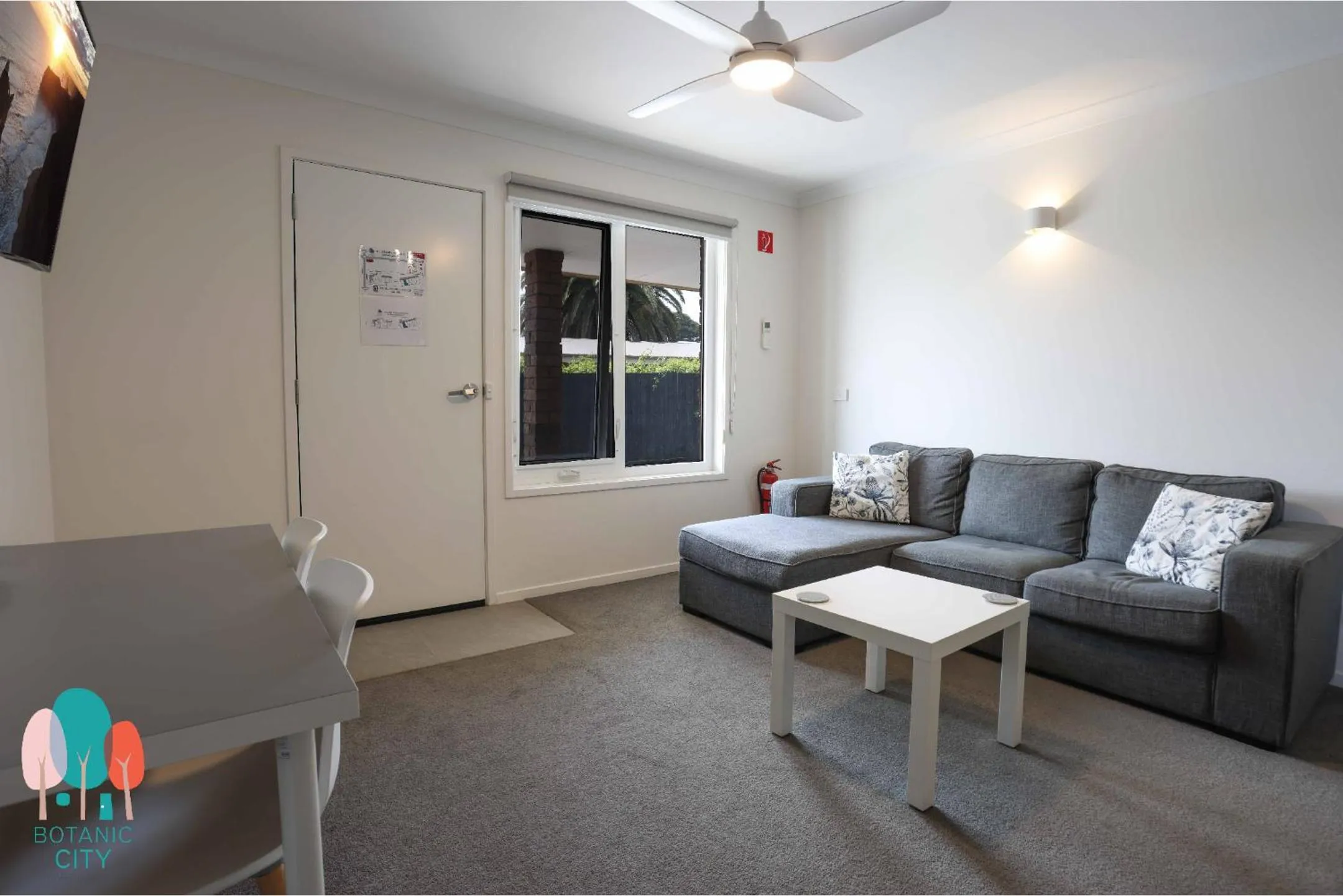 TV and multimedia in Botanic City Apartments