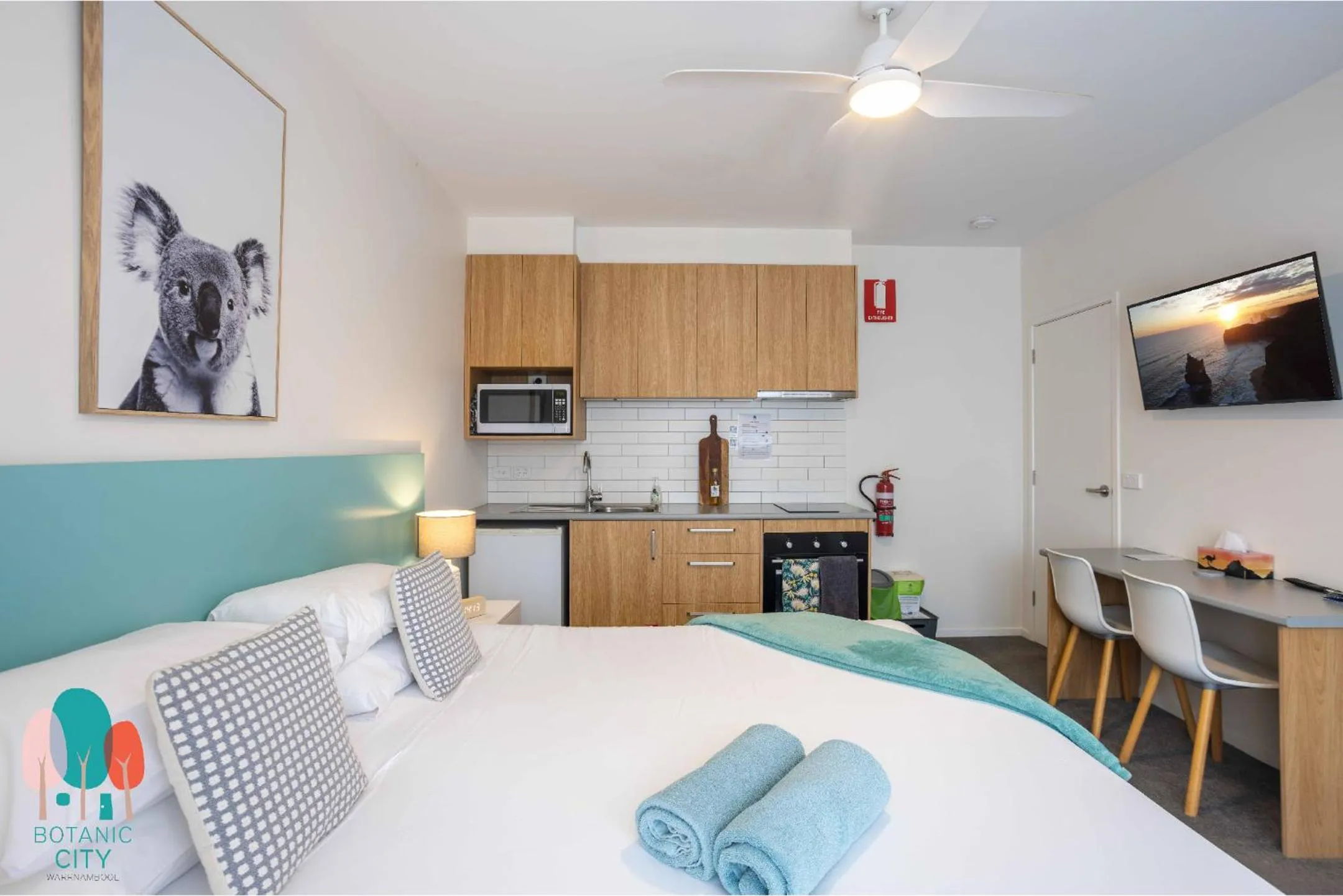 Bed in Botanic City Apartments