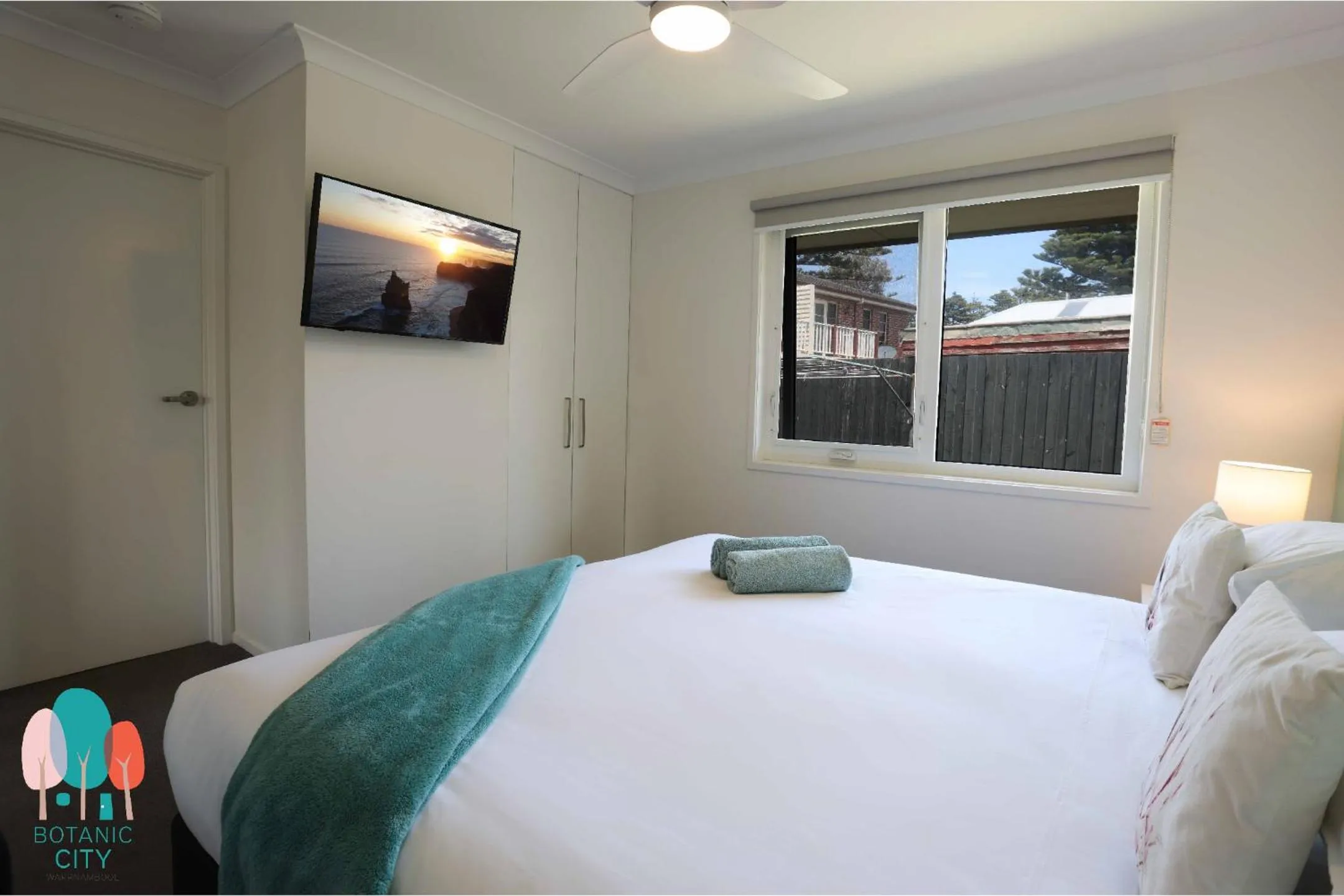 Bed in Botanic City Apartments