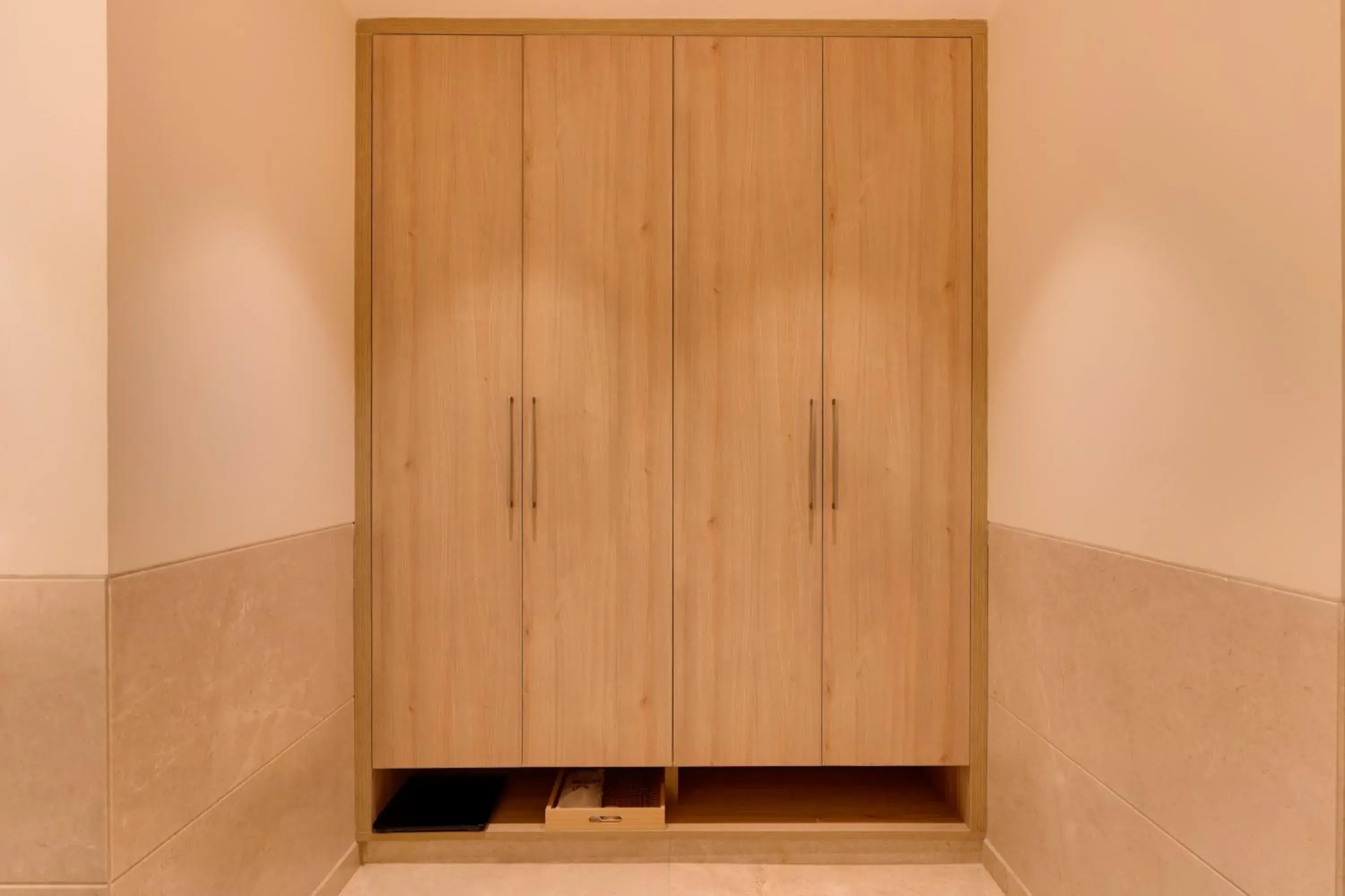 Executive Suite - single occupancy in Lemon Tree Premier Hitec City Hyderabad Executive Suite - single occupancy in Lemon Tree Premier Hitec City Hyderabad