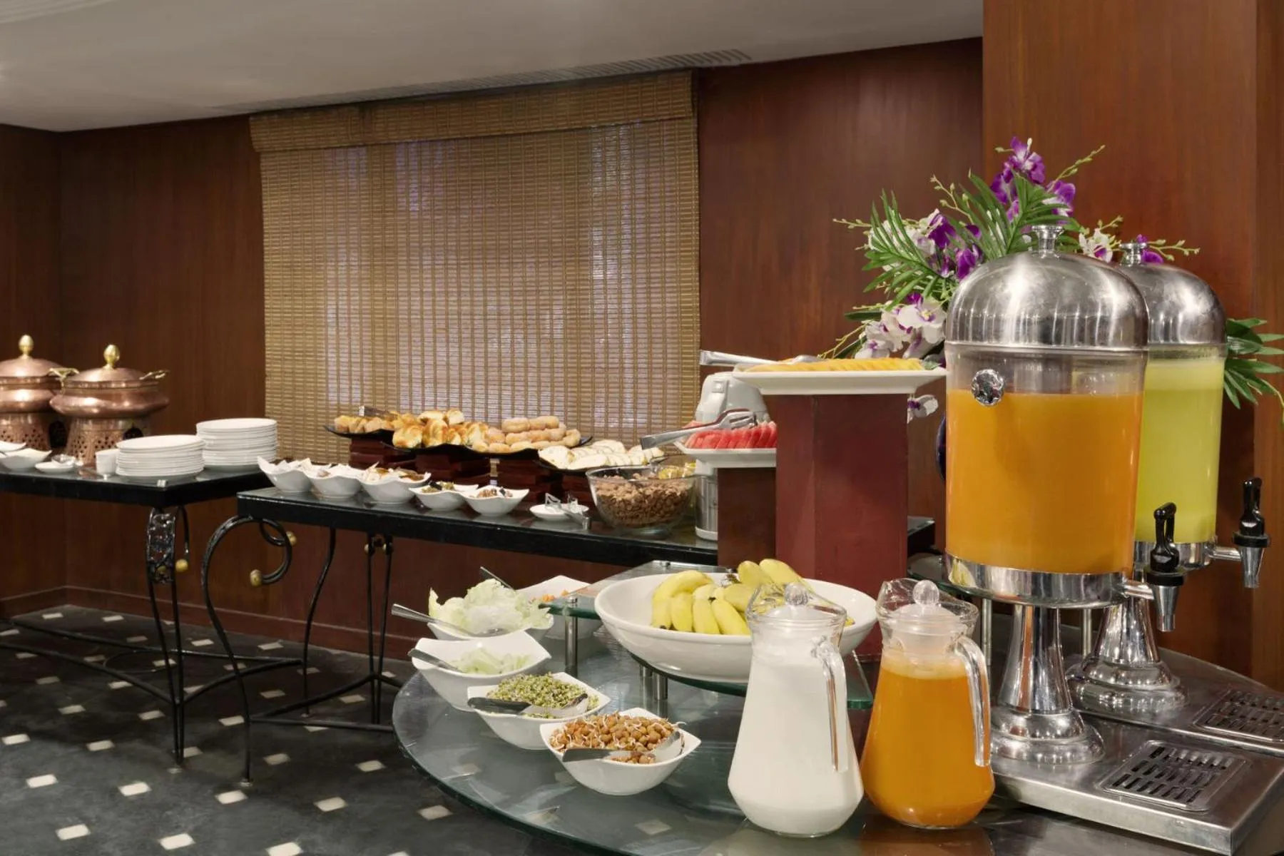 Coffee/tea facilities in Regenta Place Bangalore, Cunningham Road