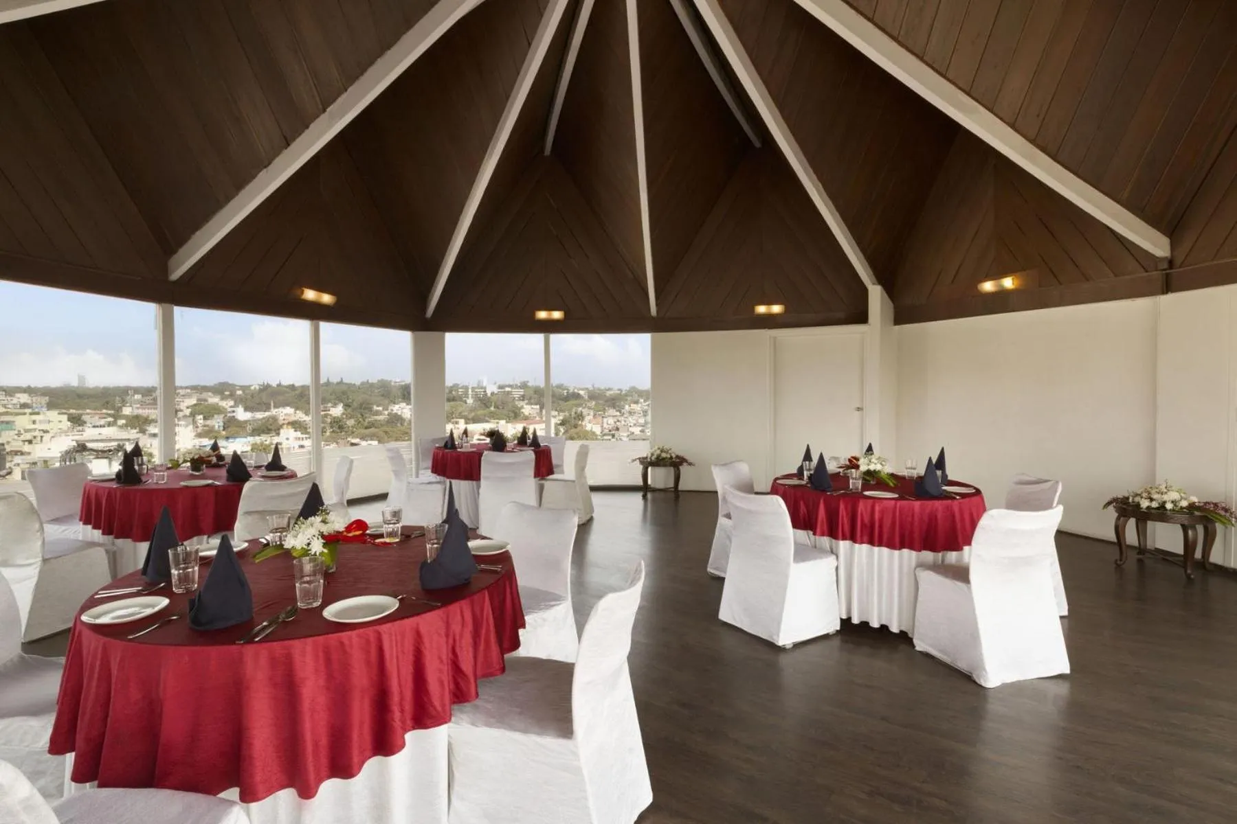 Meeting/conference room in Regenta Place Bangalore, Cunningham Road