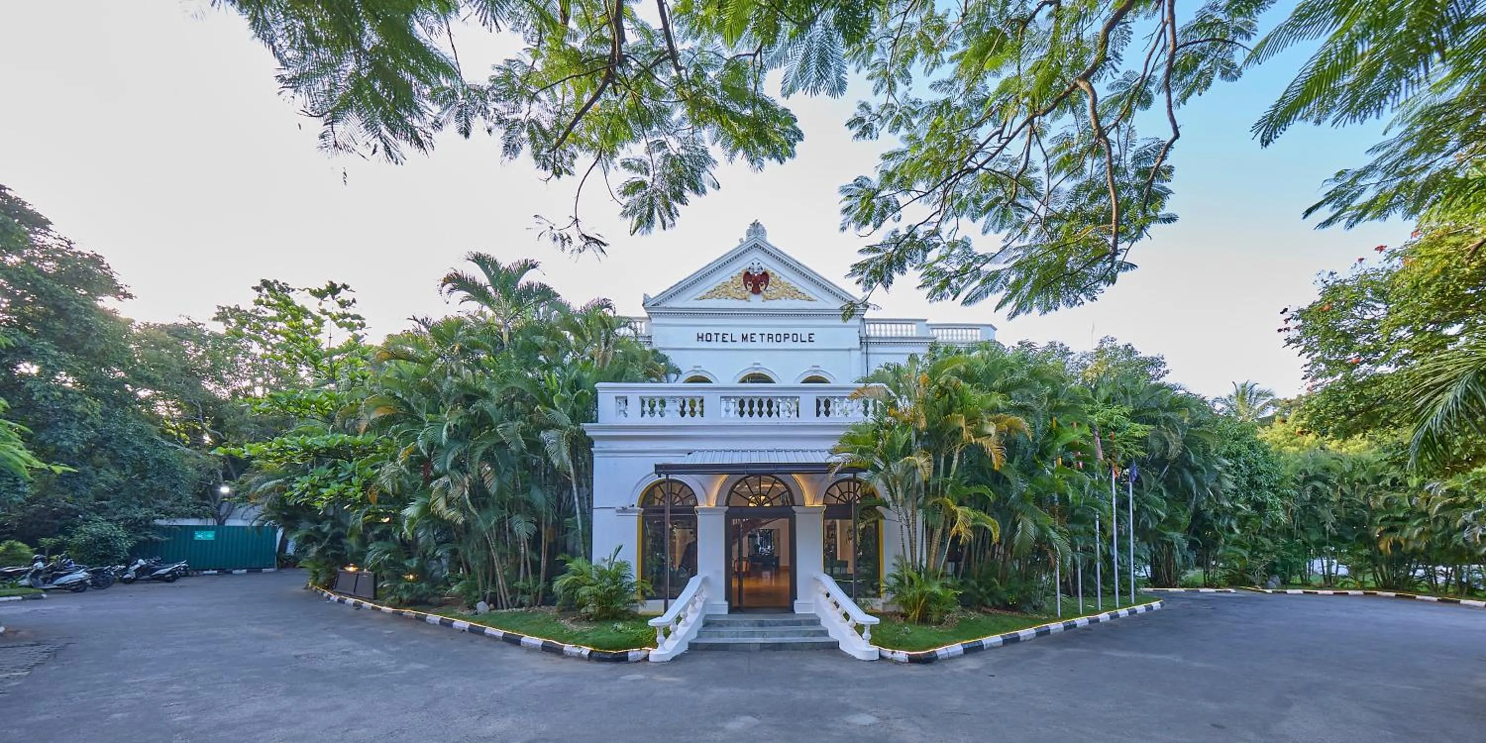 Facade/entrance in Royal Orchid Metropole Mysore