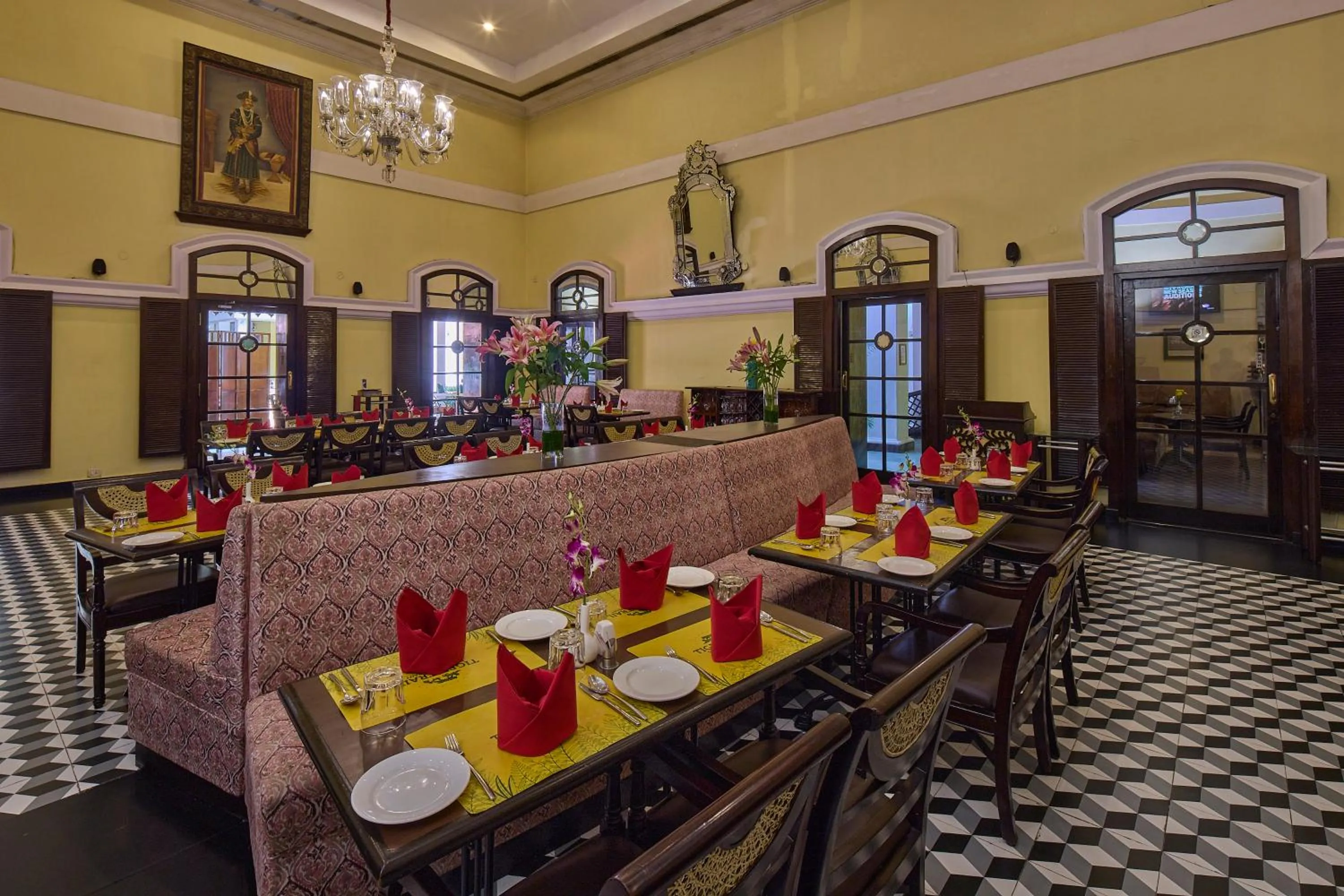 Restaurant/places to eat in Royal Orchid Metropole Mysore