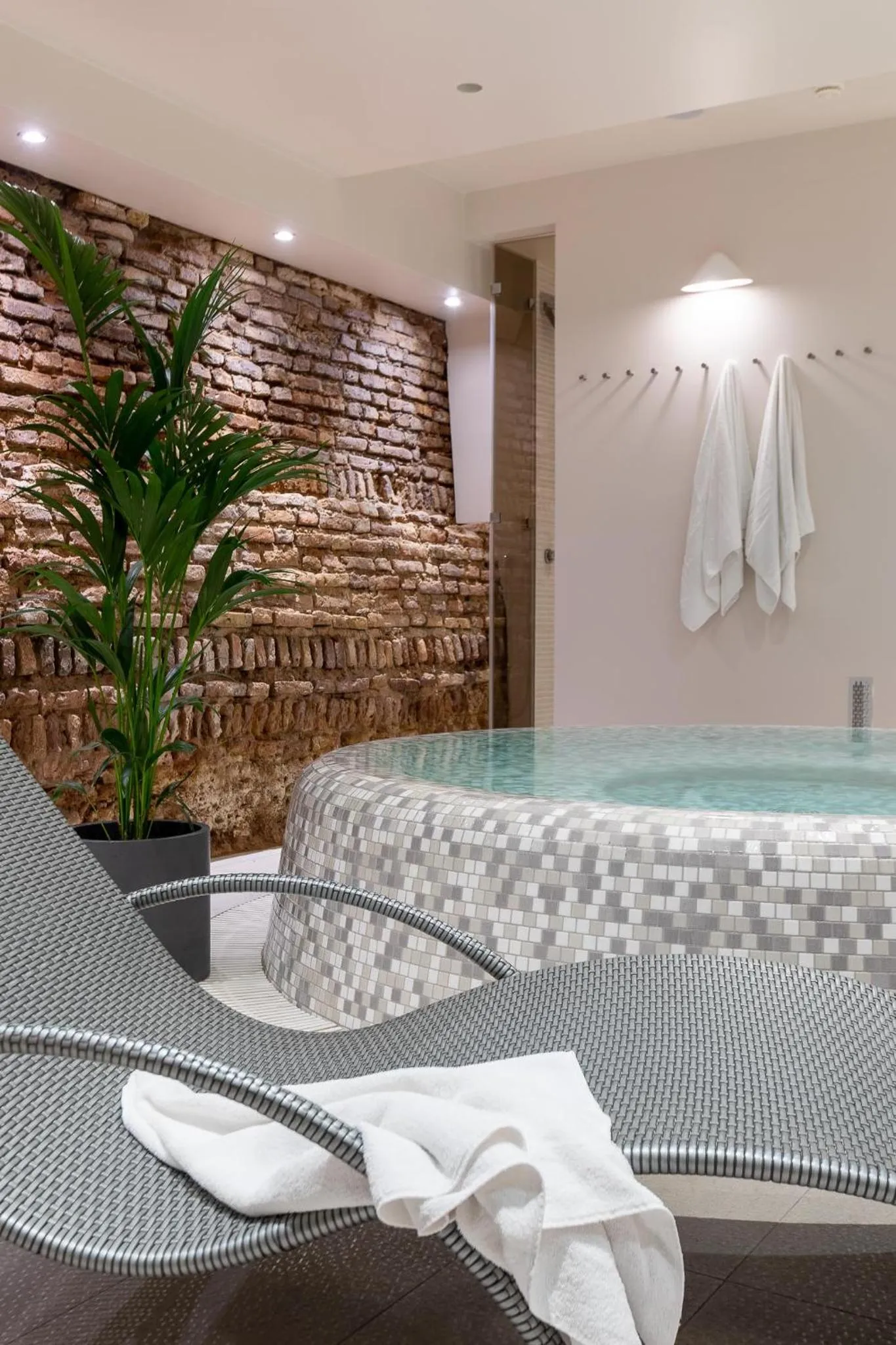 Hot Tub in City Hotels Rūdninkai