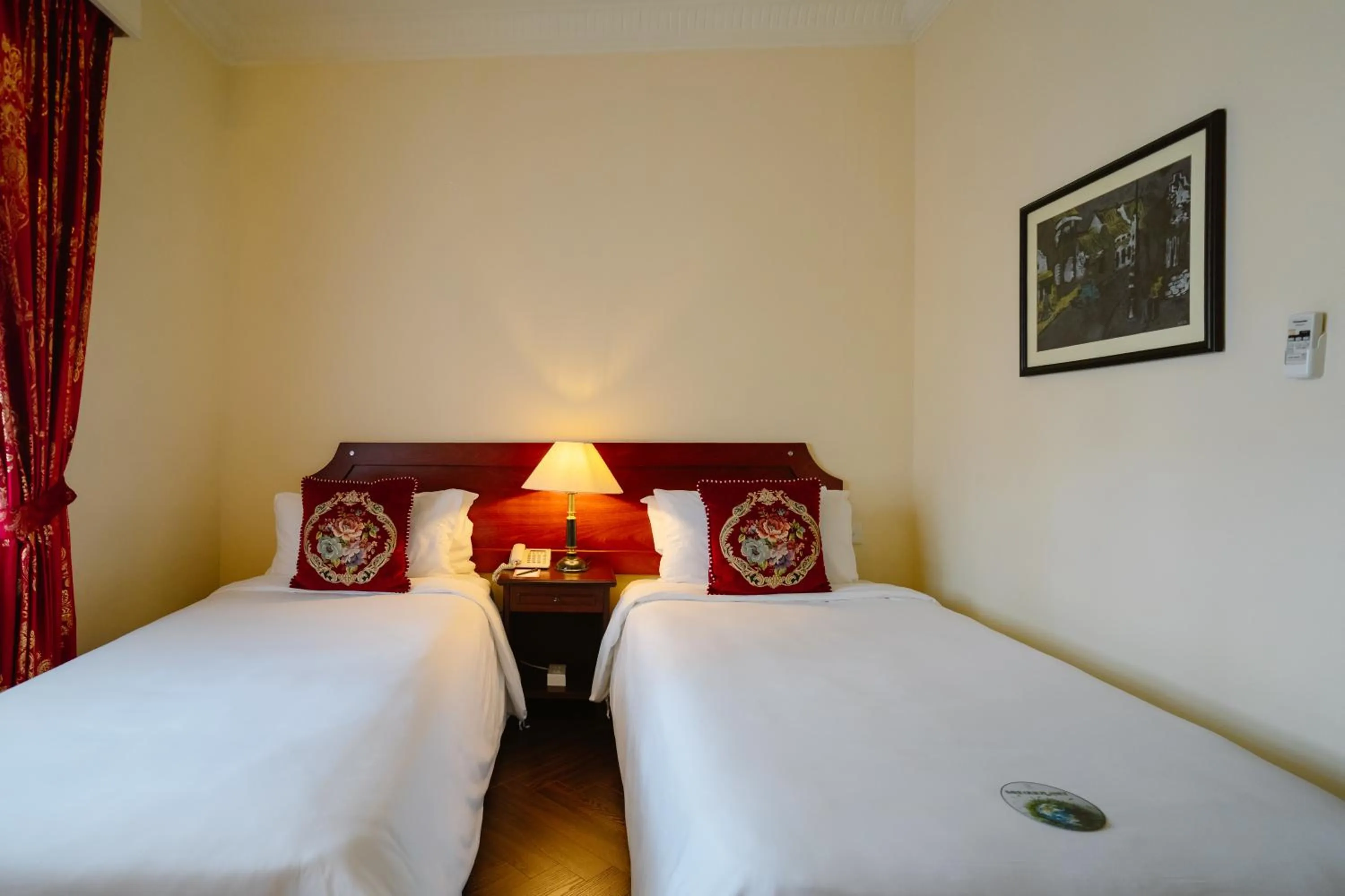 Bed in Du Parc Hotel Dalat