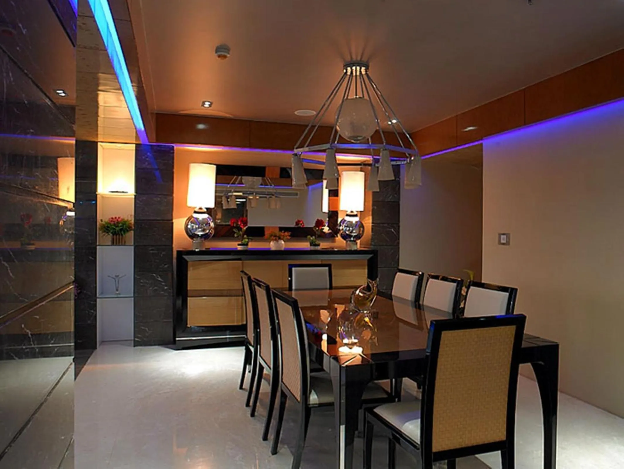 Dining area in Royal Orchid Central Kireeti-HAMPI Hospet