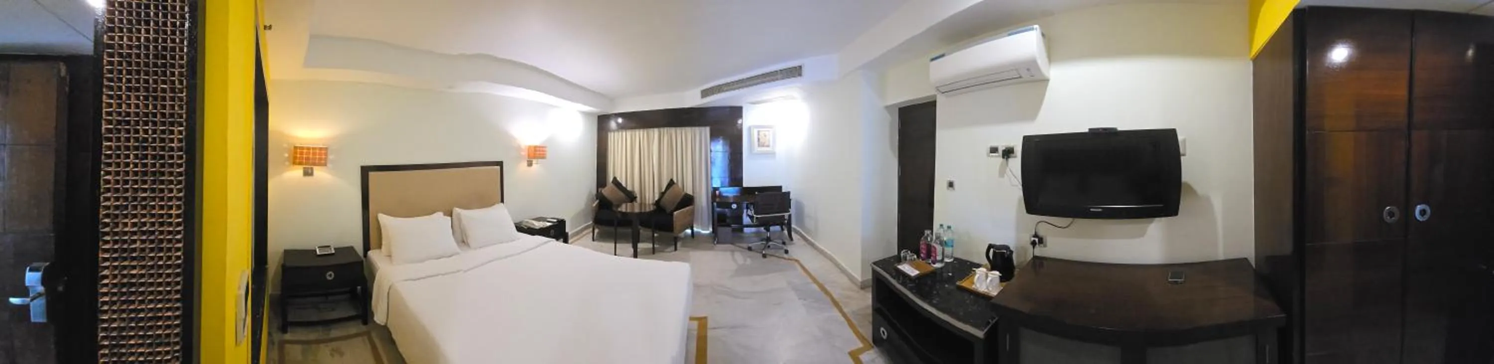 Photo of the whole room in Royal Orchid Central Kireeti-HAMPI Hospet