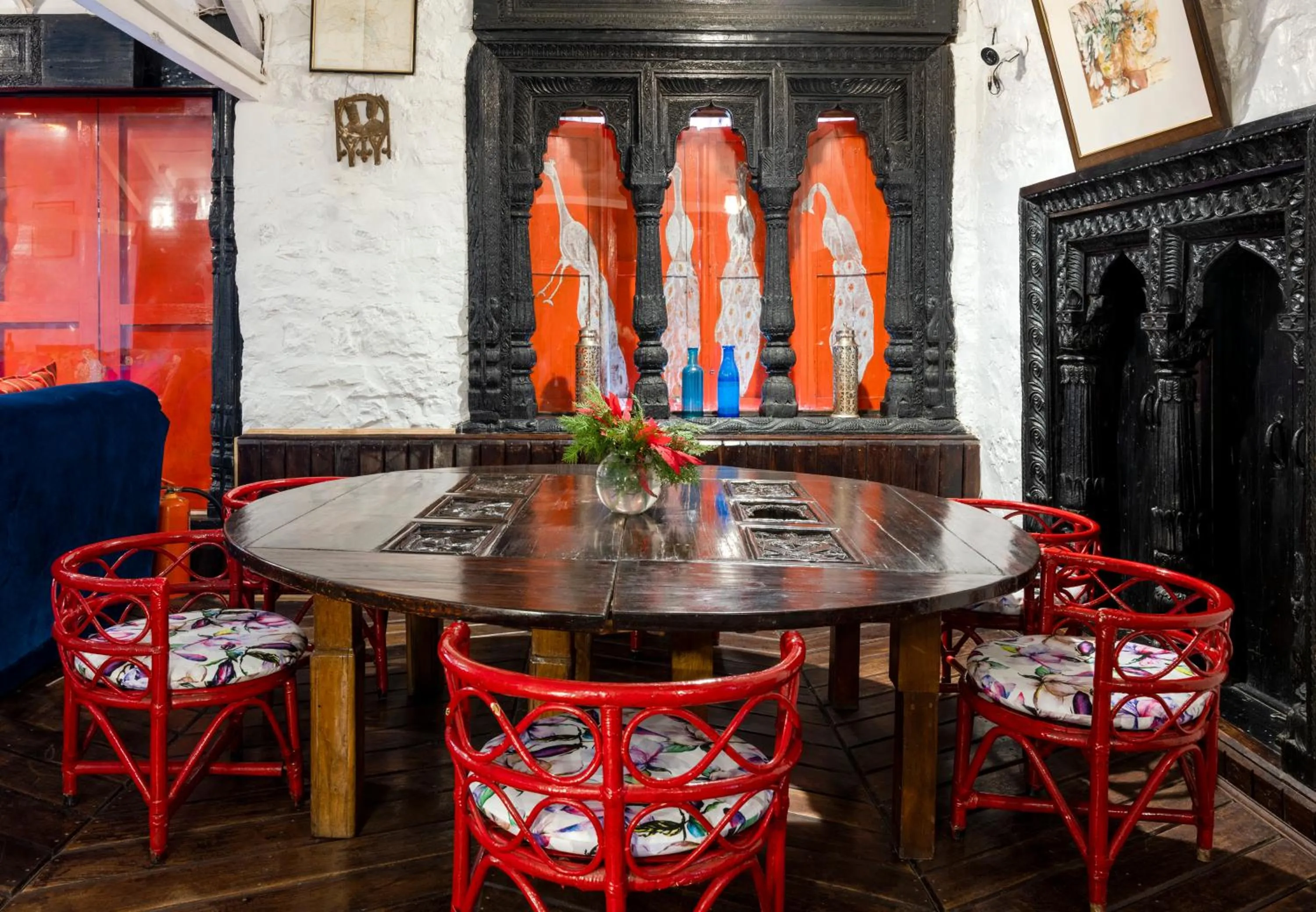 Dining area in ROSASTAYS Jeolikote