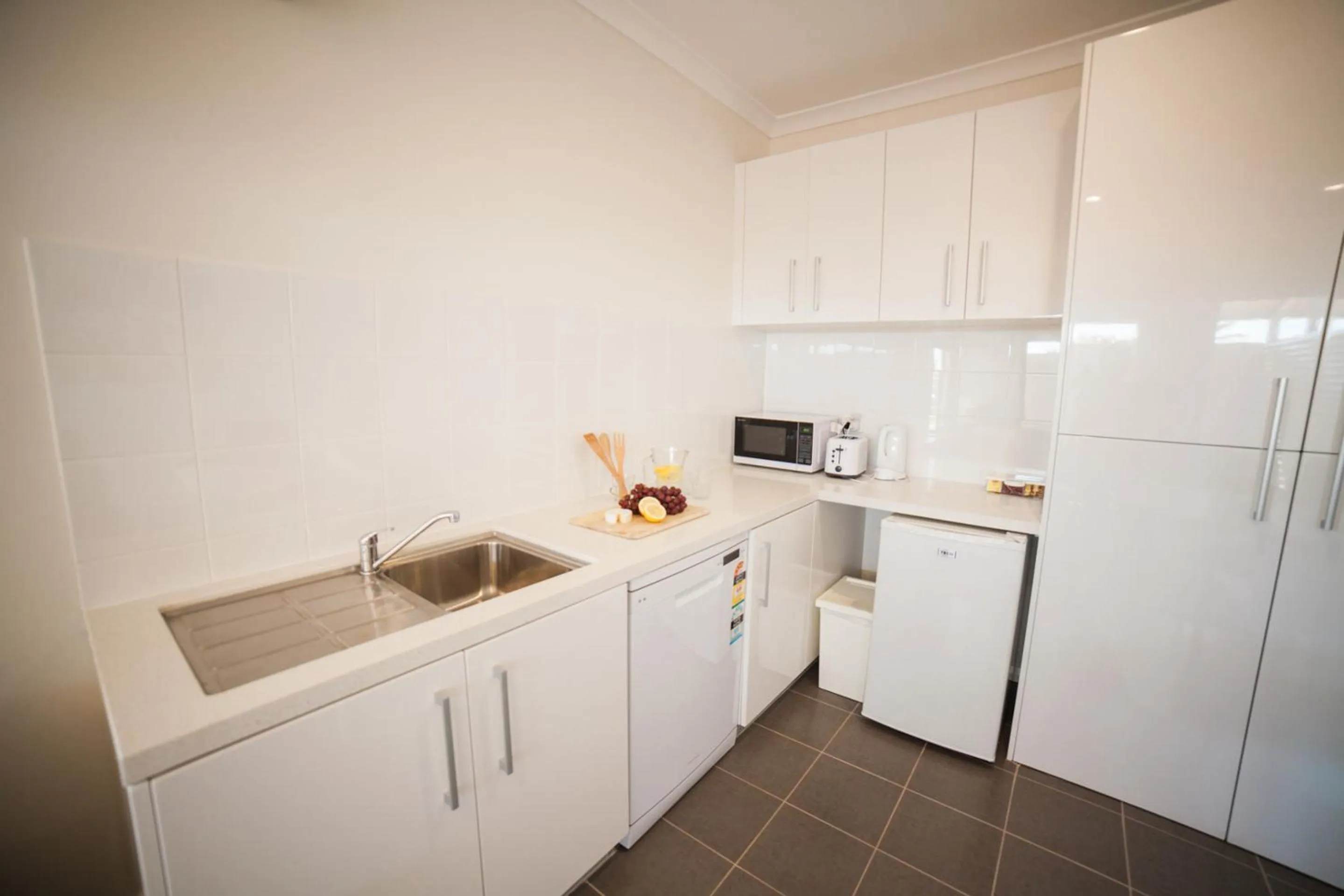 Kitchen or kitchenette in Exmouth Escape Resort