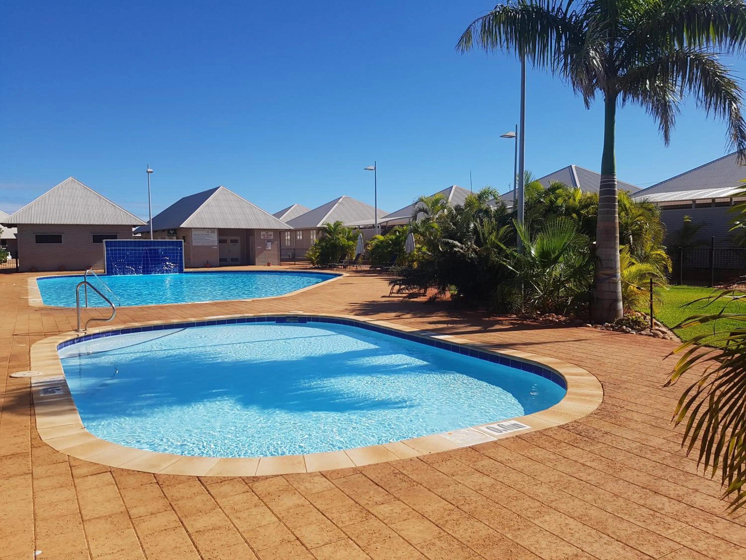 Swimming pool in Exmouth Escape Resort