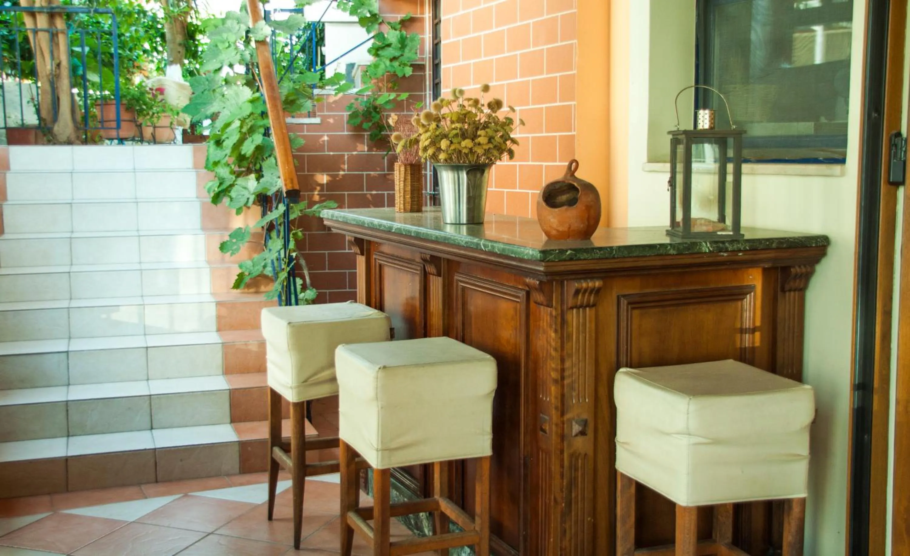 Lounge or bar in Stavrodromi Hotel