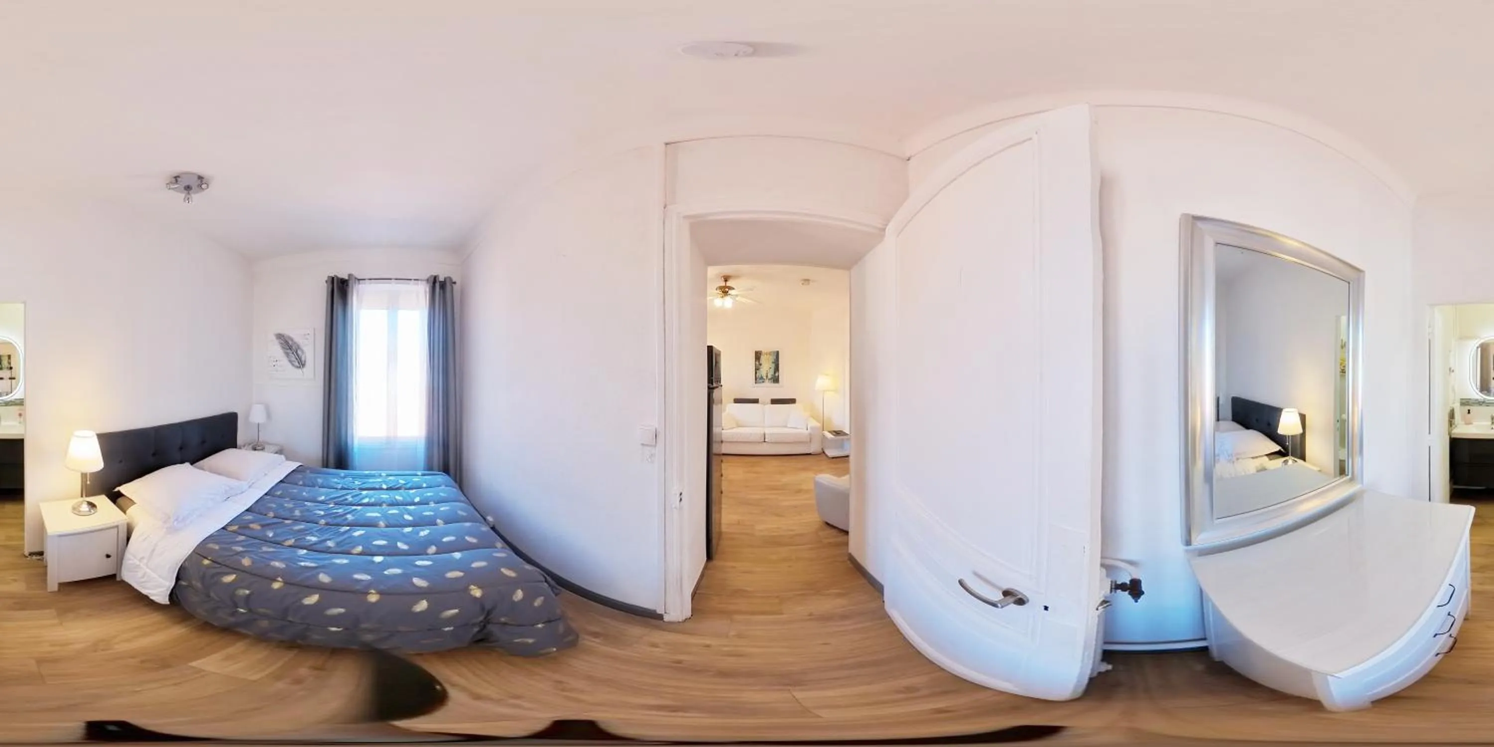 Bedroom, Bed in SeaYouSoon Inn Cannes - Studios