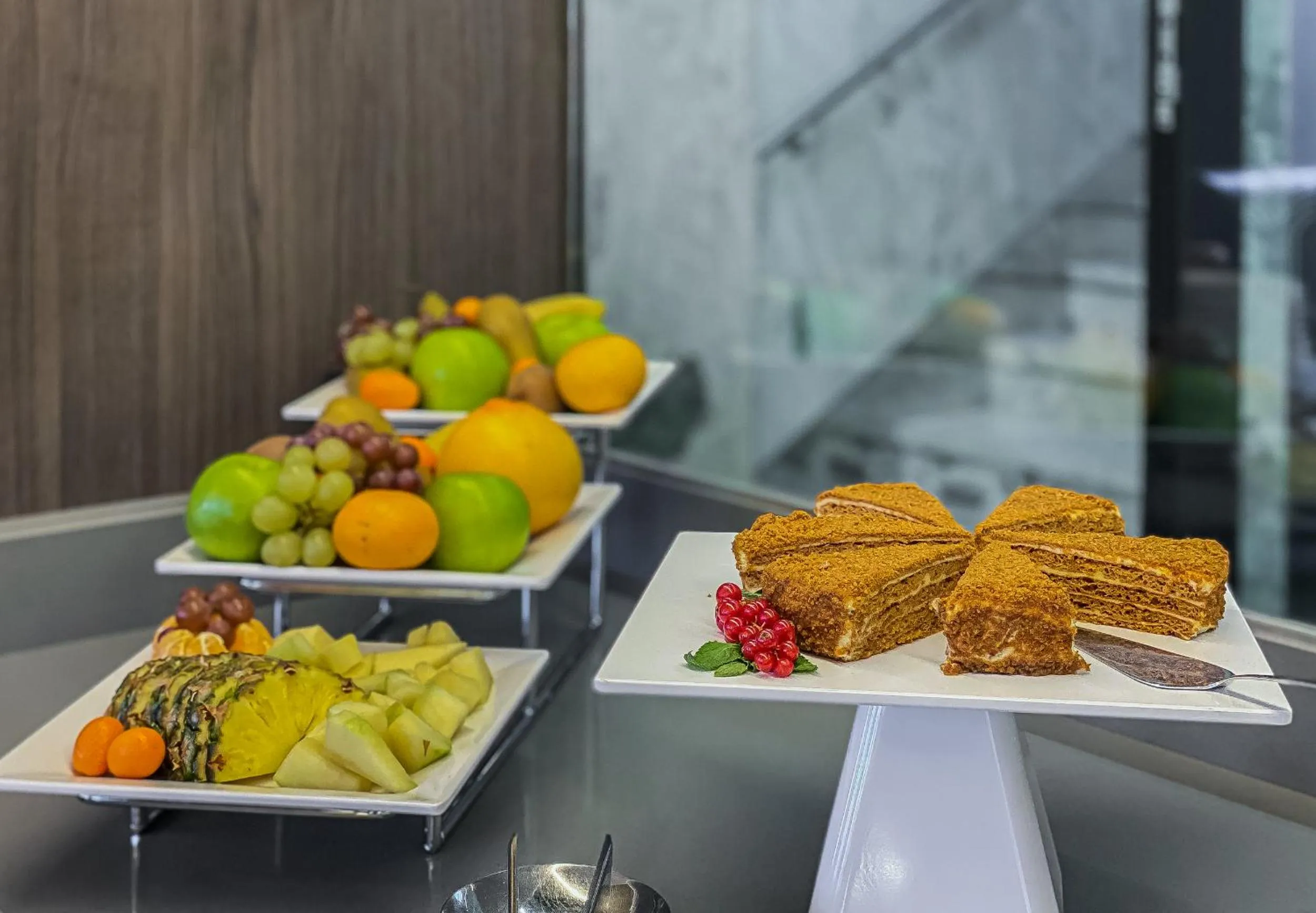 Restaurant/places to eat in Congress Hotel