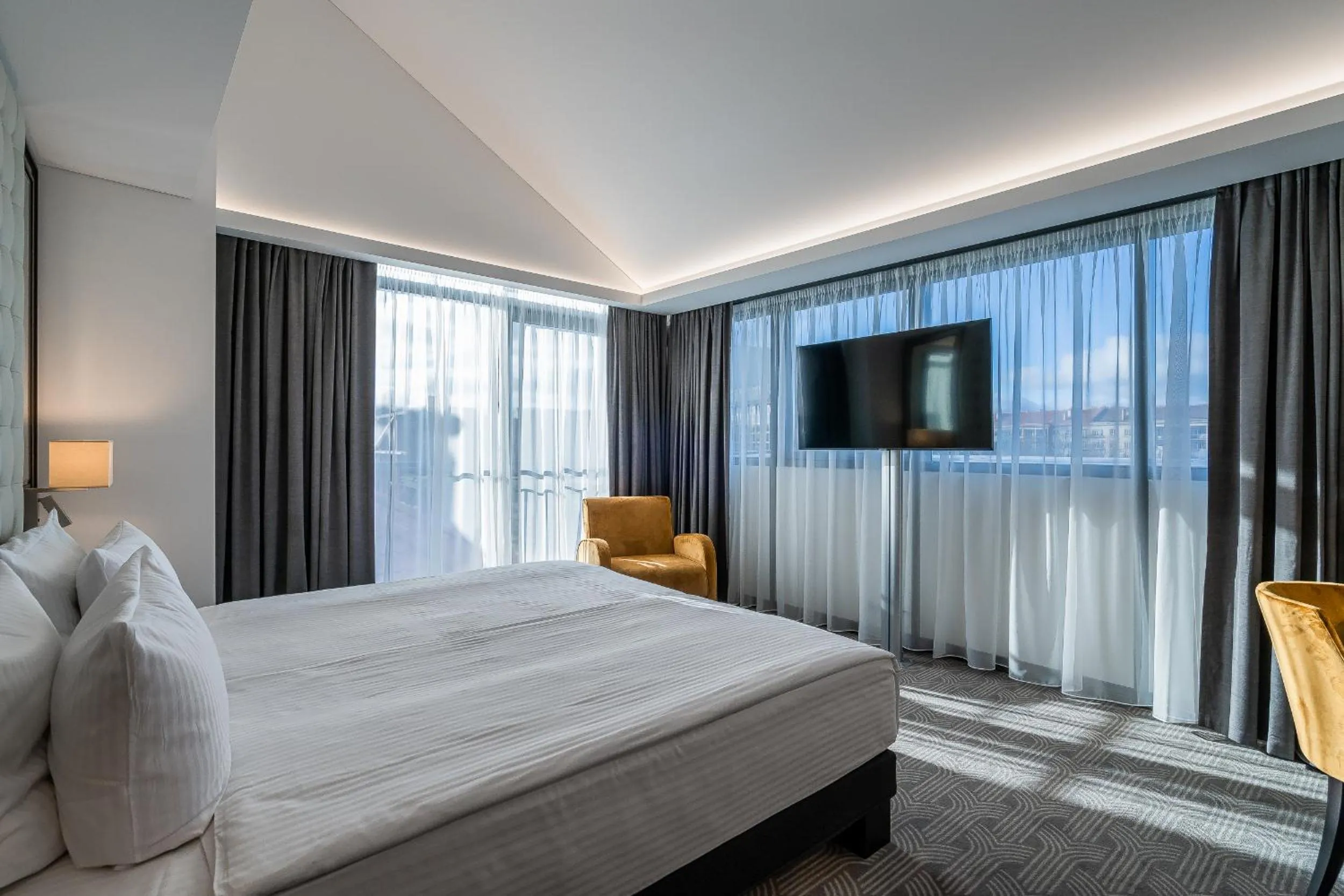 Bedroom, Bed in Congress Hotel