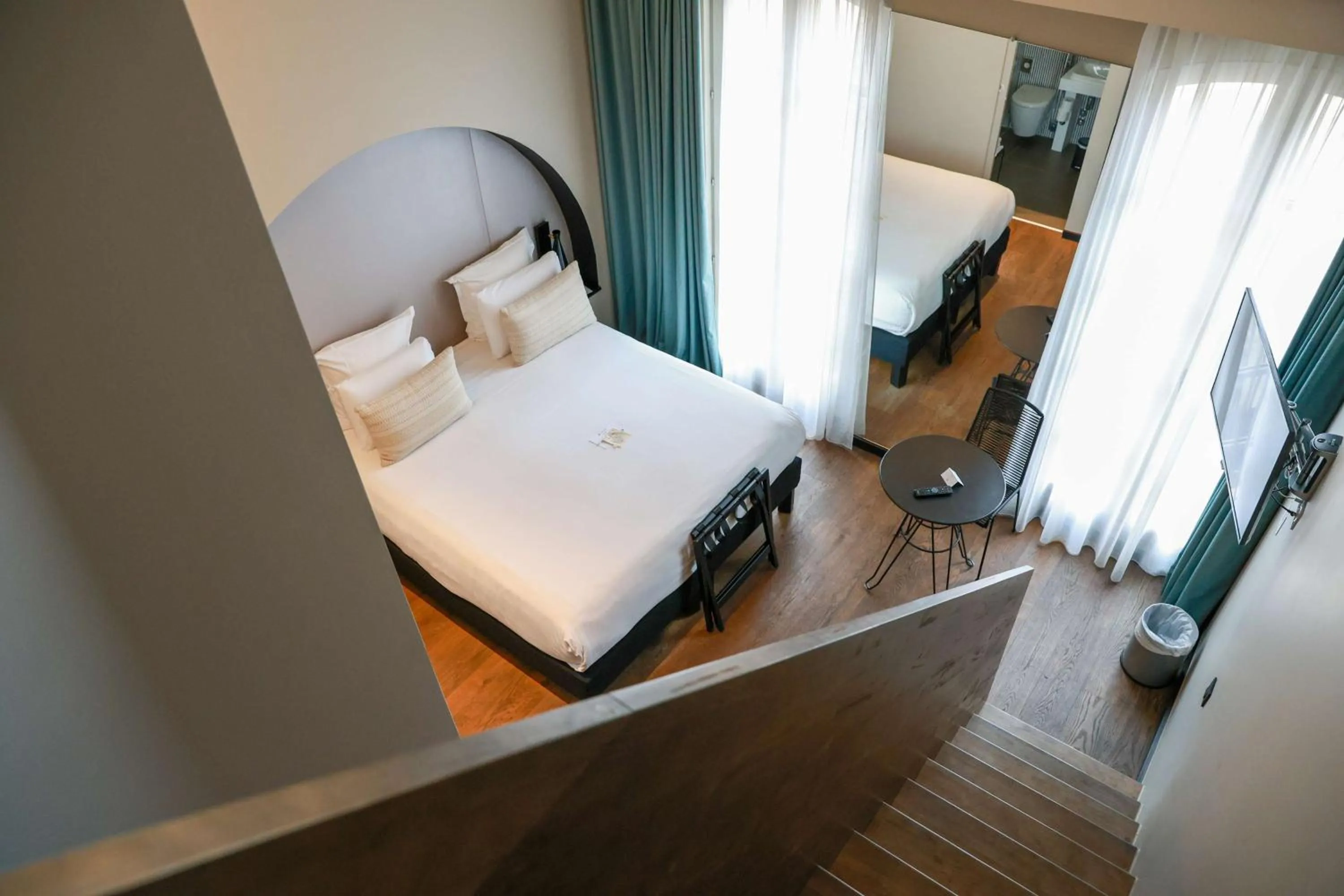 Bedroom, Bed in Best Western Plus Hôtel La Joliette