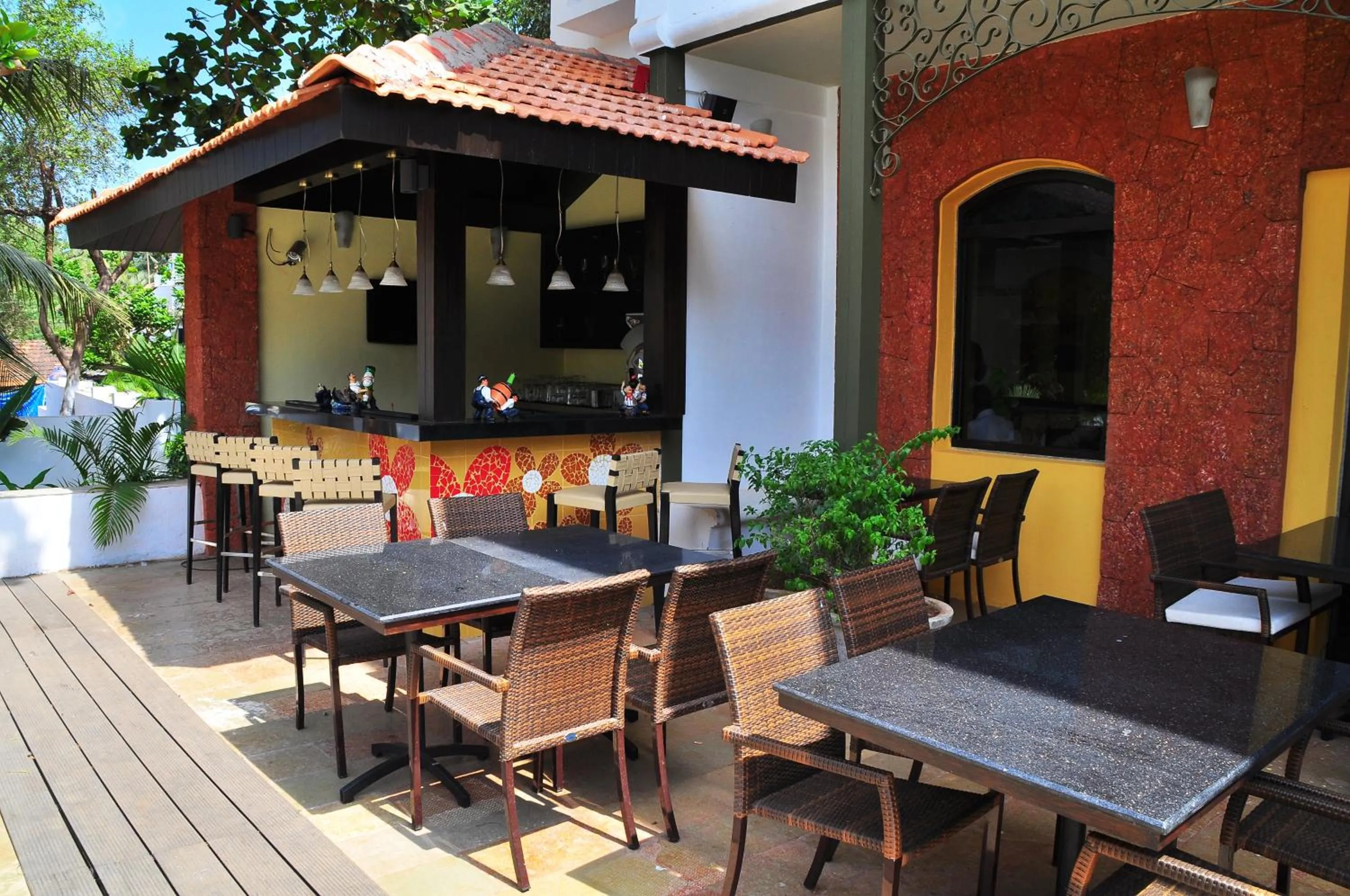Restaurant/places to eat in Kyriad Prestige Calangute Goa by OTHPL