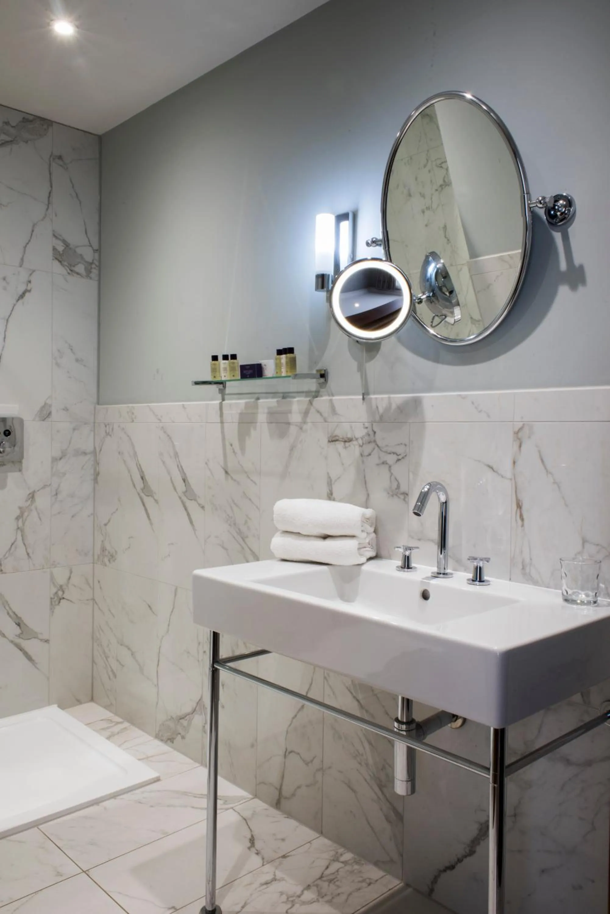 Bathroom in Kinnettles Hotel & Spa