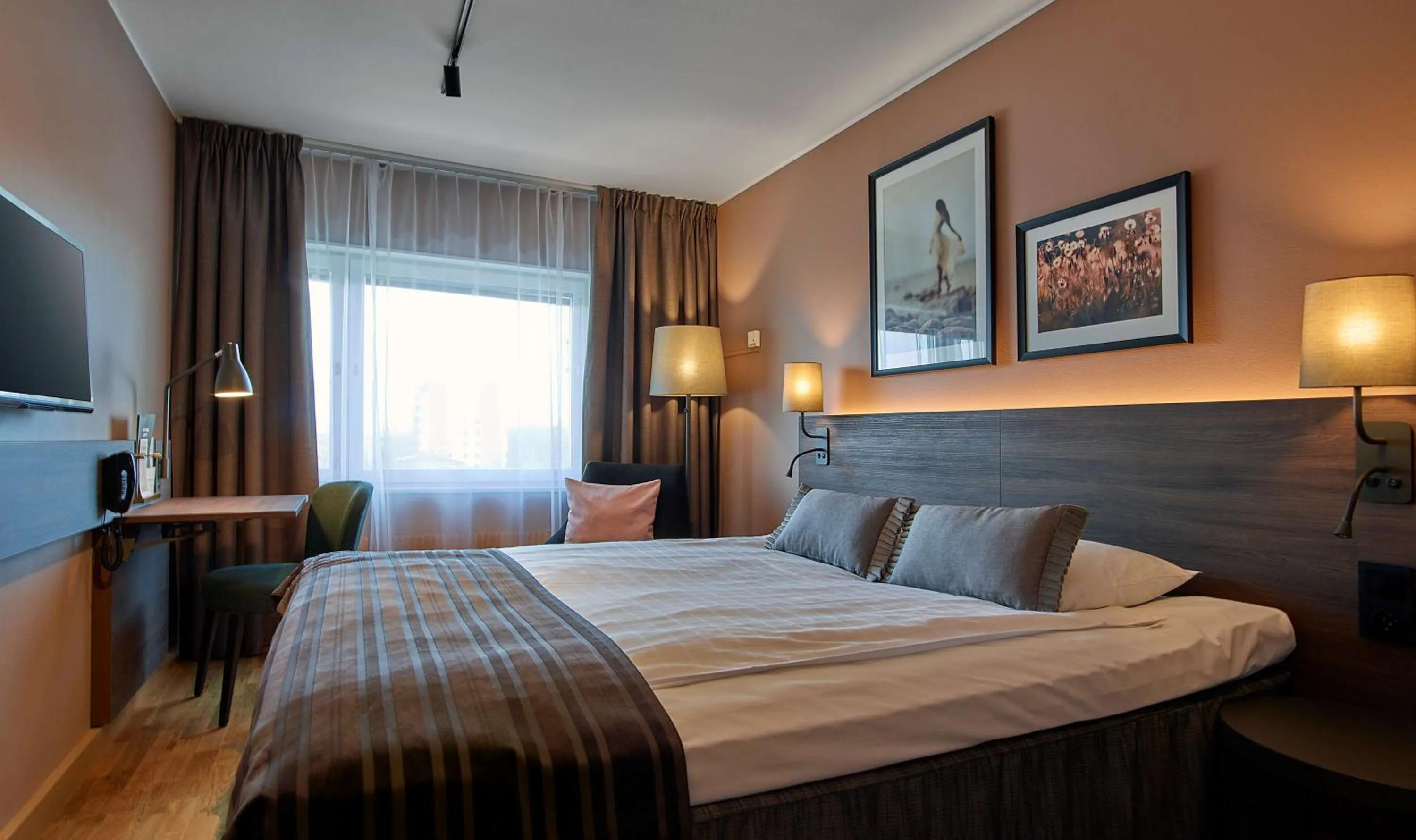 Bedroom, Bed in Scandic CH