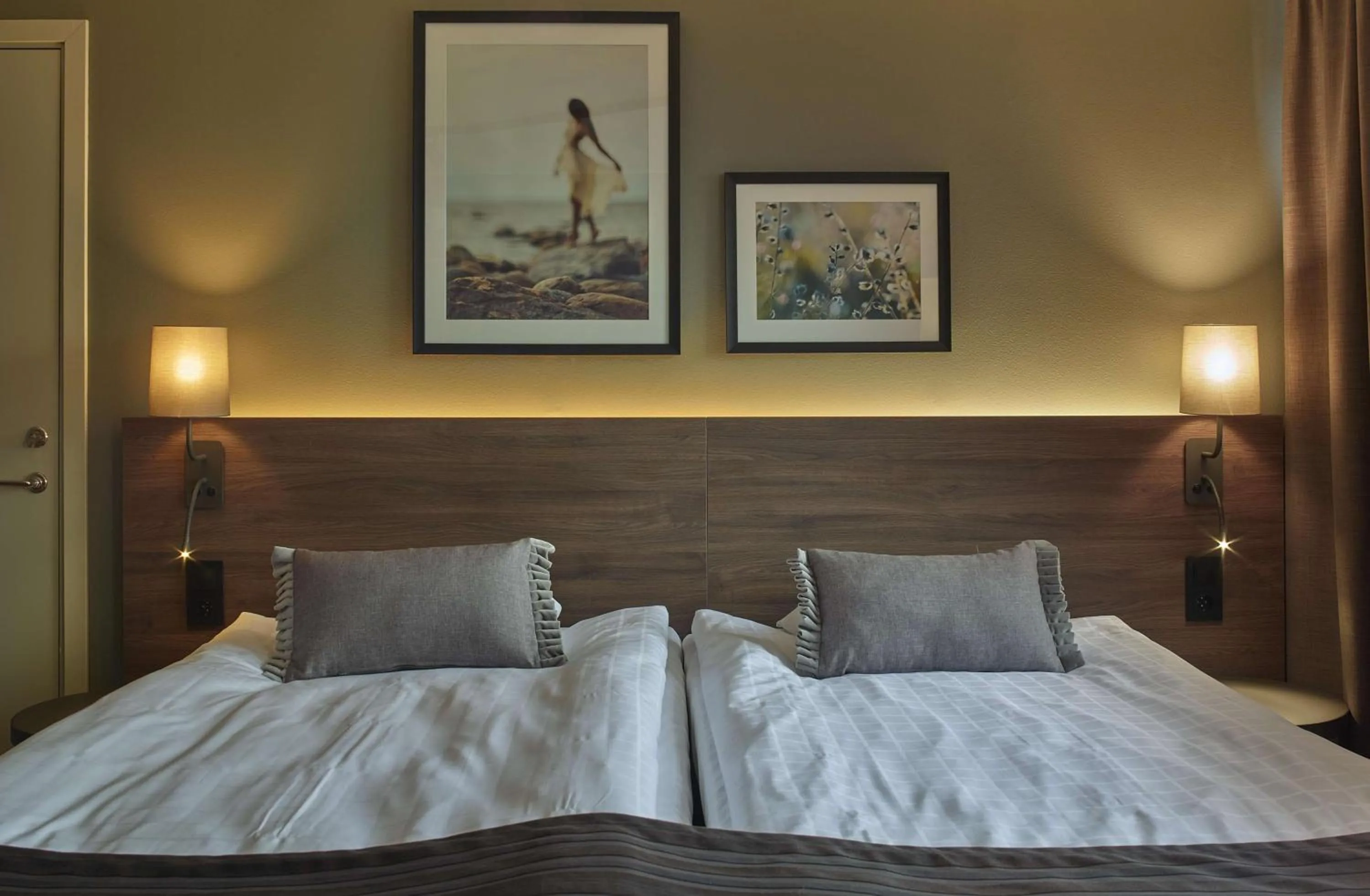 Bedroom, Bed in Scandic CH