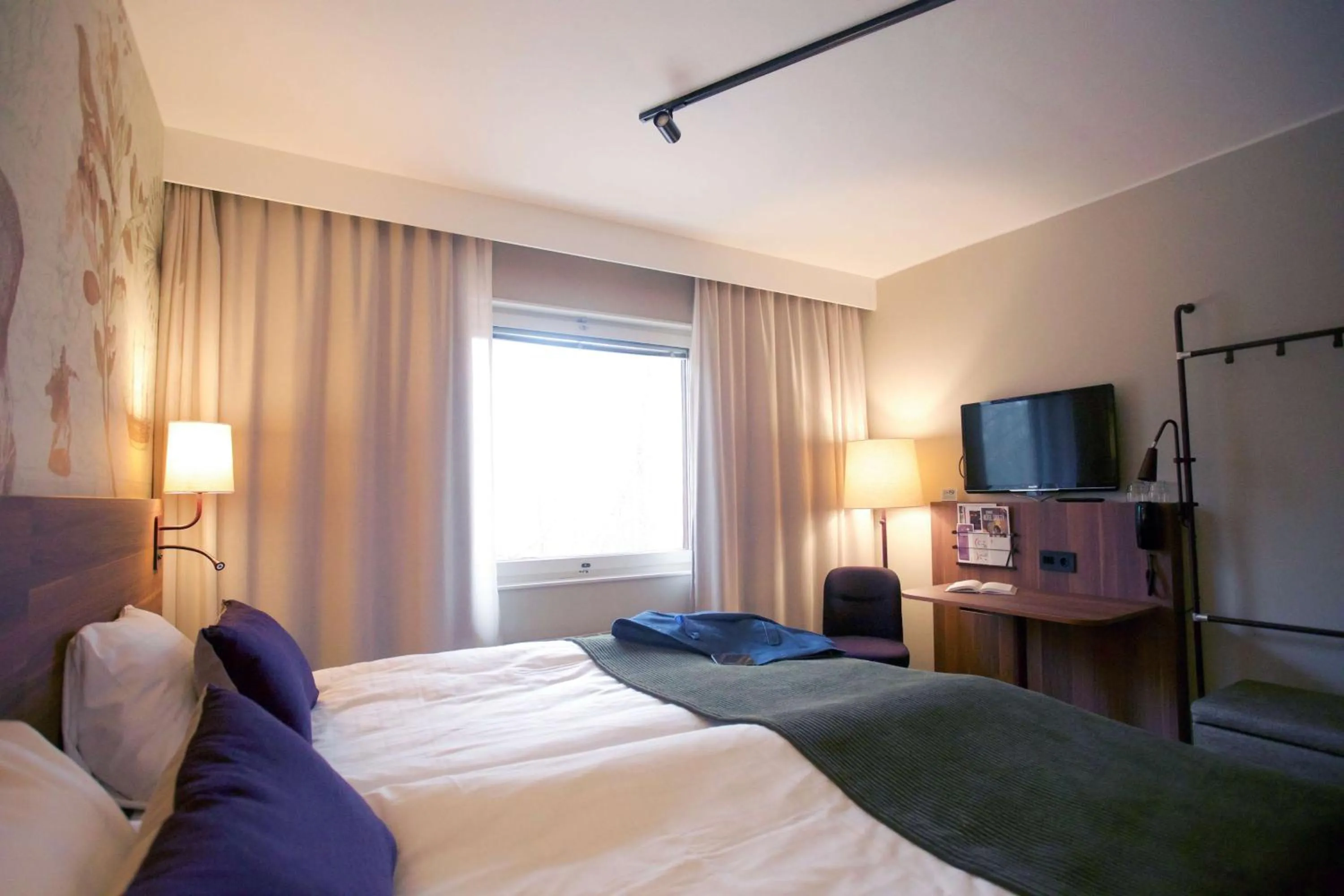 Photo of the whole room, Bed in Scandic Klarälven