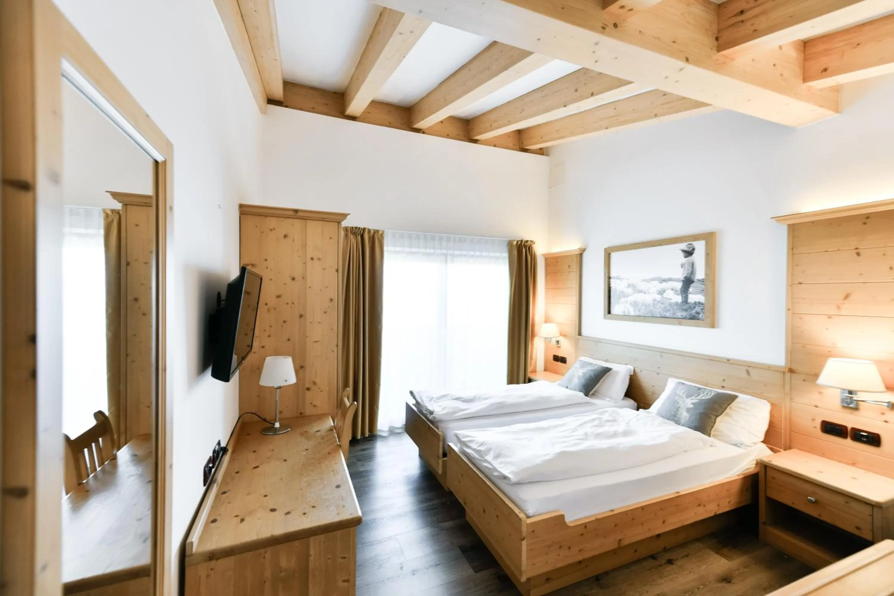 Bed in Chalet Caminetto