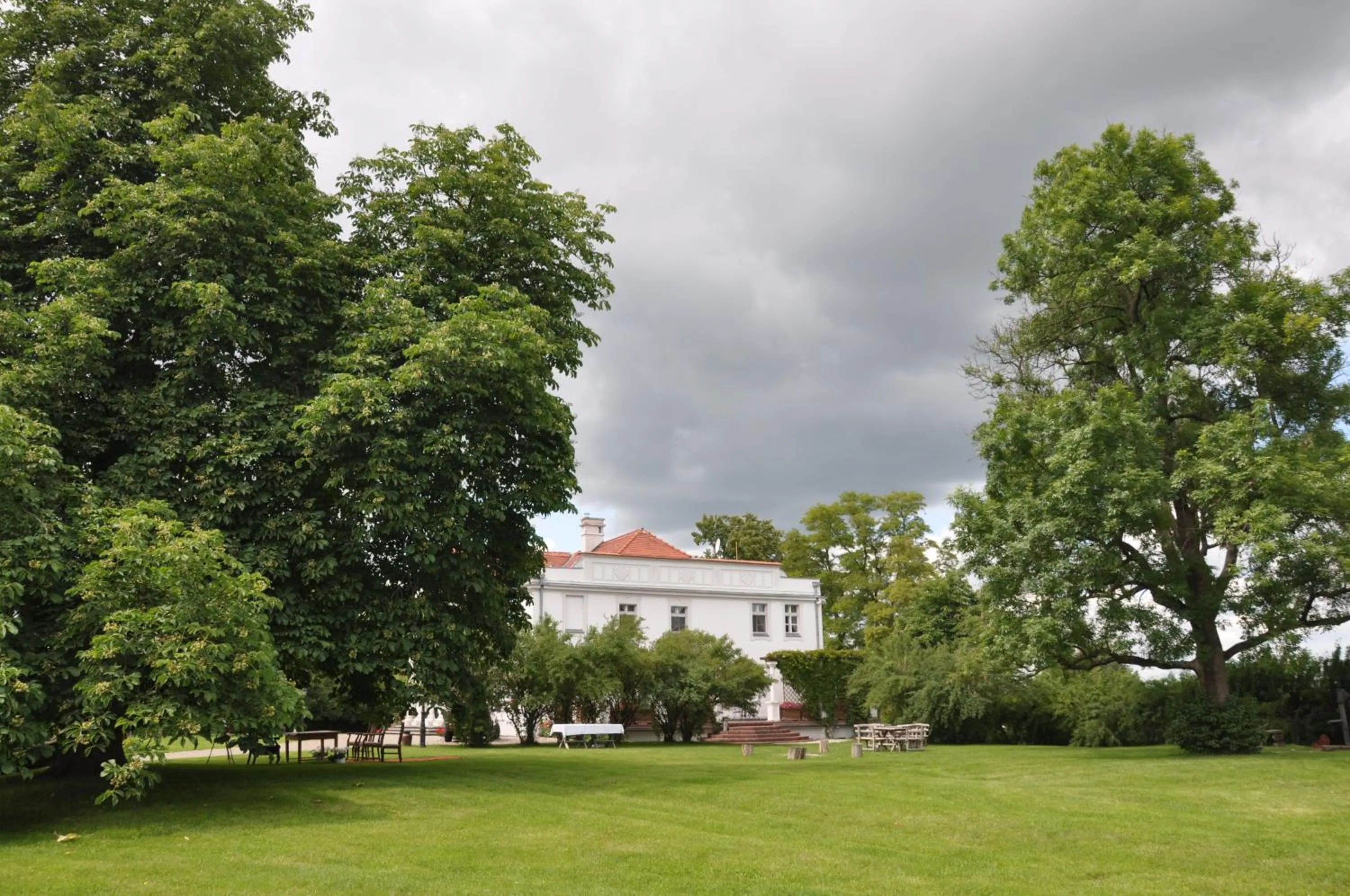 Property building in Restauracja - Hotel Pałacowa