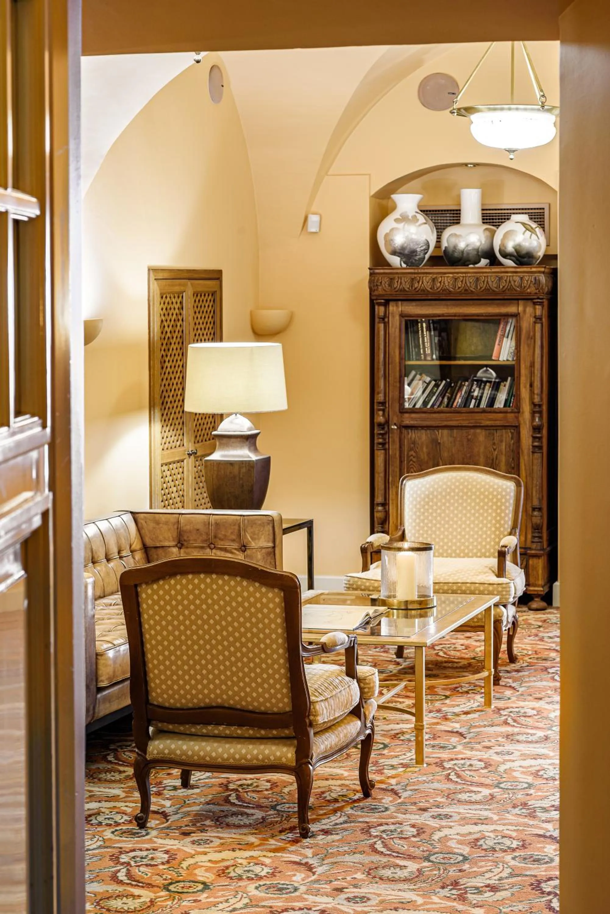 Lounge or bar in NARUTIS Hotel - Small Luxury Hotels of The World