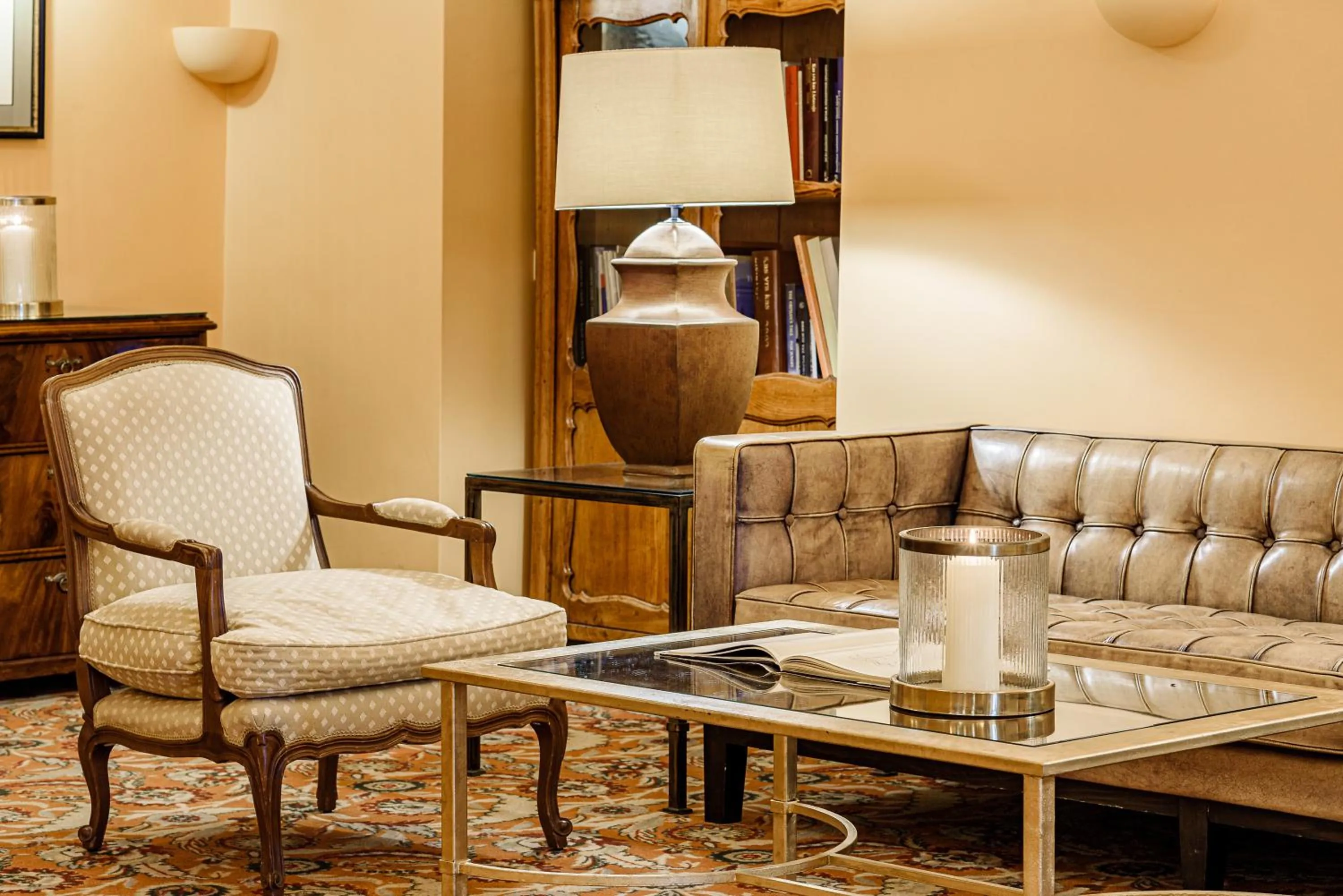 Lounge or bar in NARUTIS Hotel - Small Luxury Hotels of The World