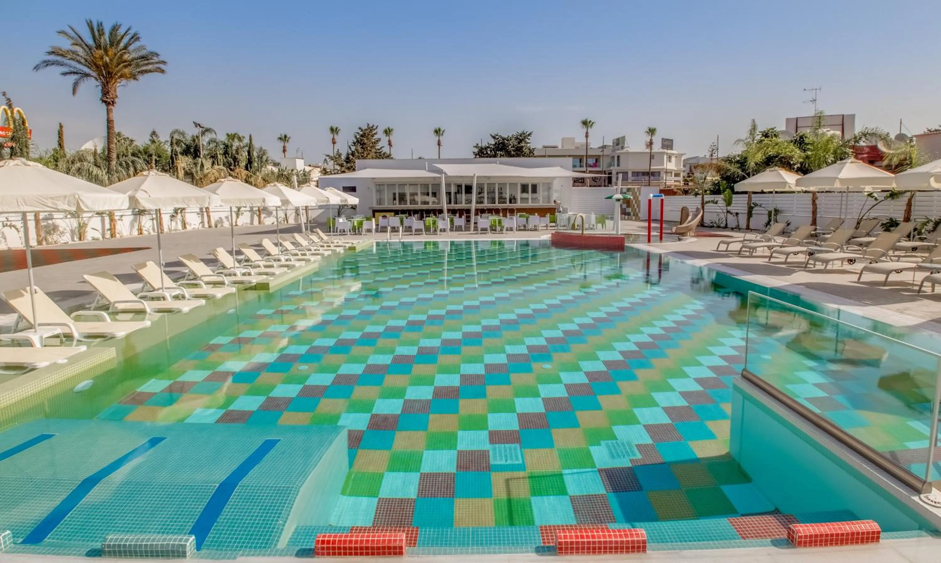 Swimming pool in Nicholas Color Hotel