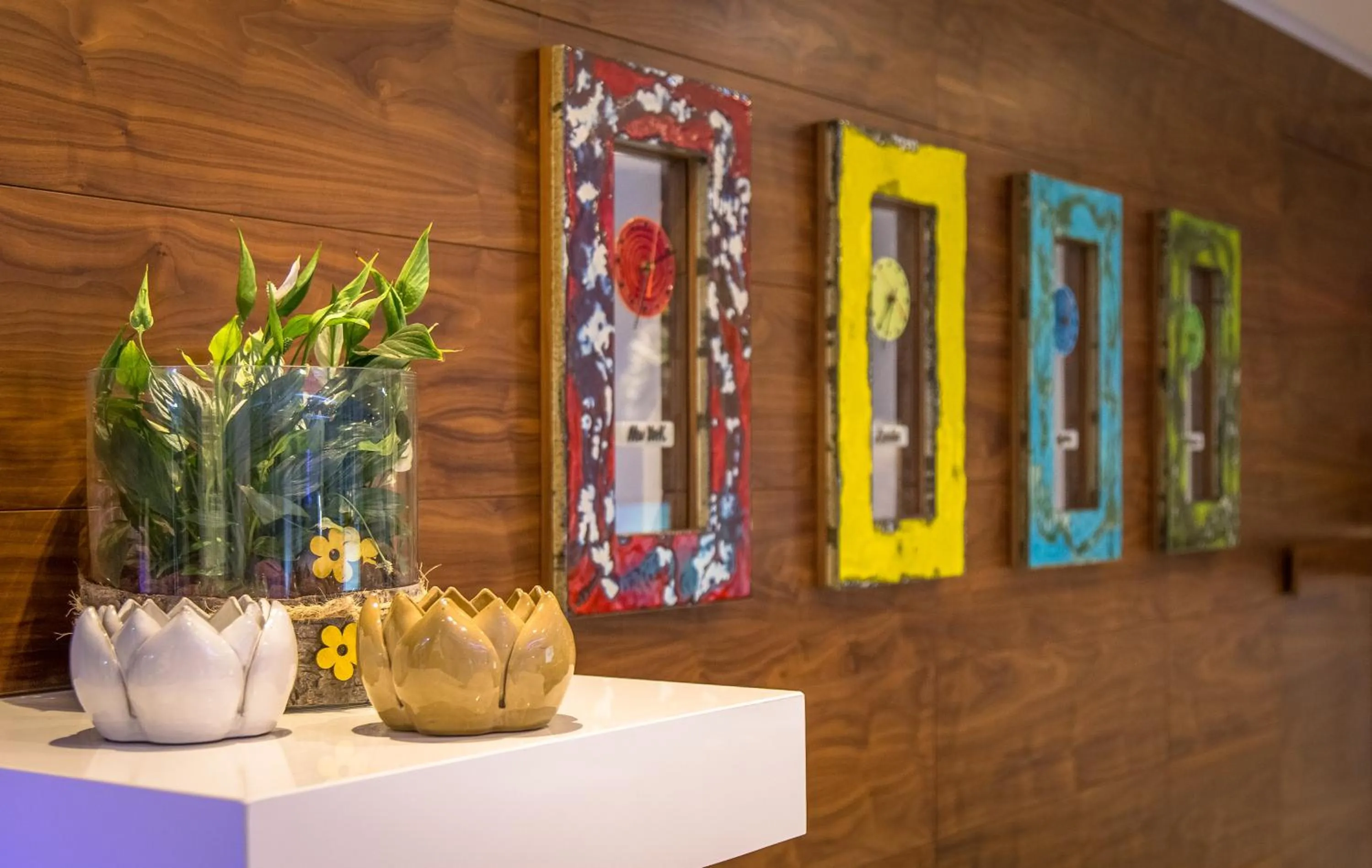 Nicholas Color Hotel