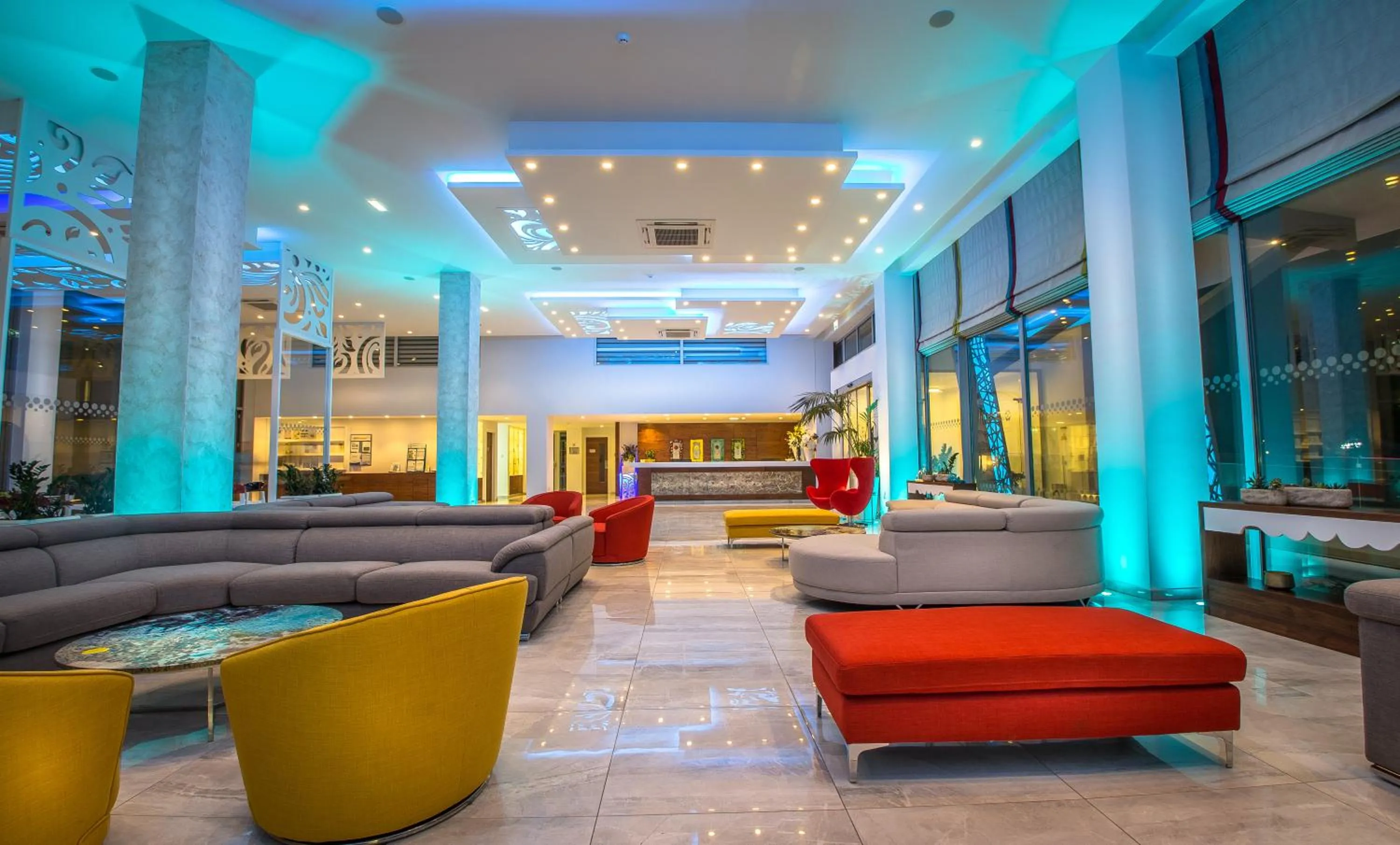 Lobby or reception in Nicholas Color Hotel