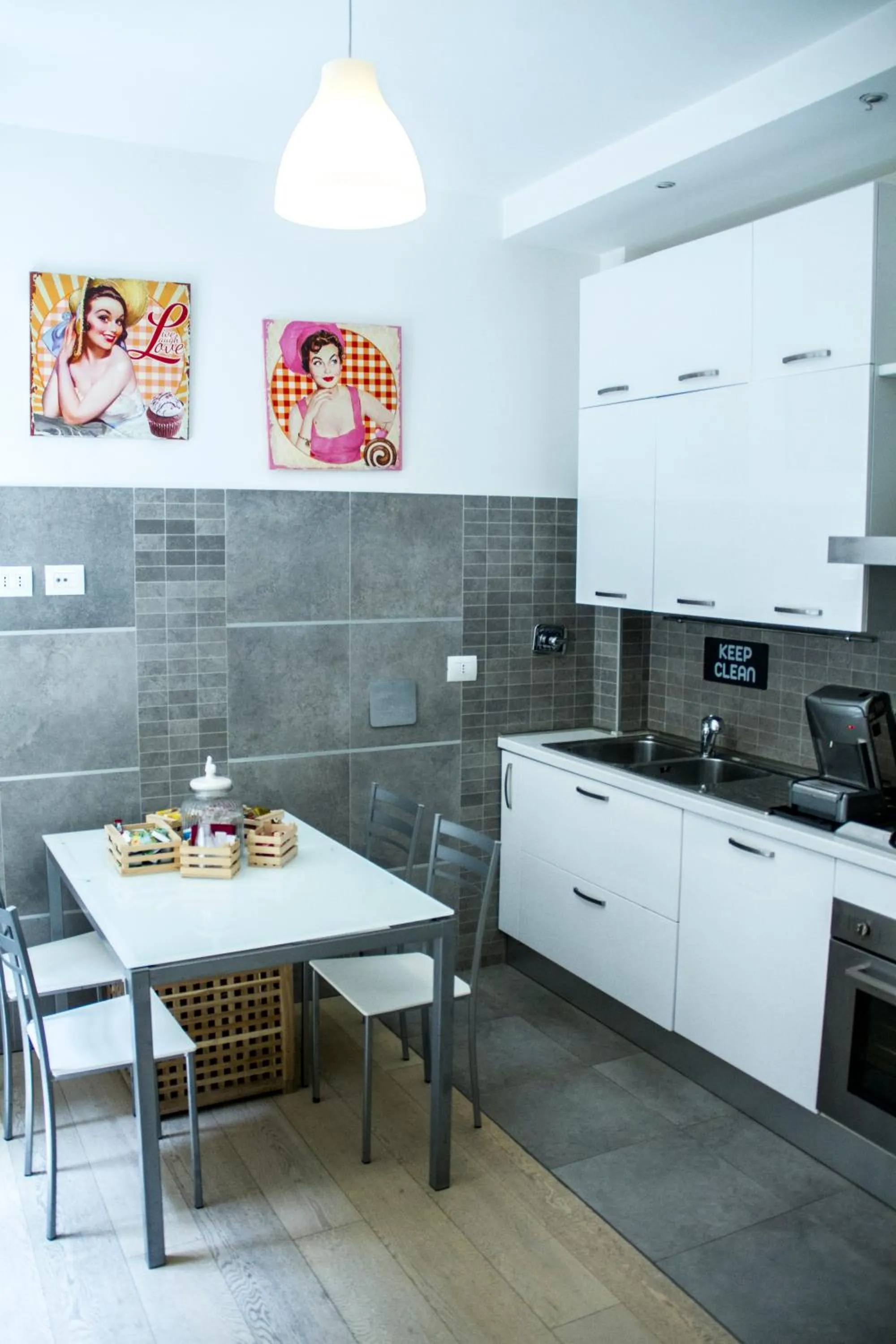 Dining area in Marta Inn