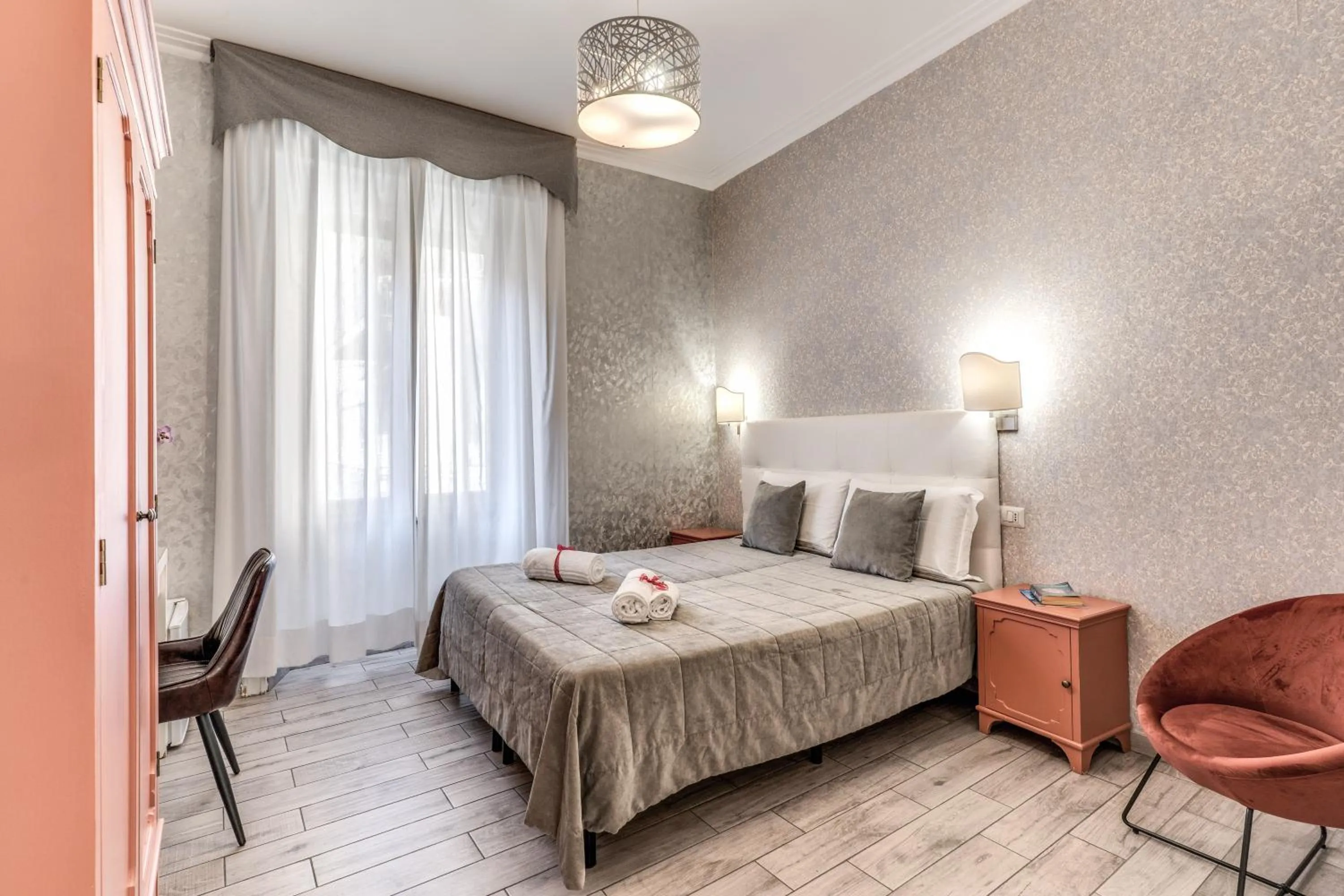 Bedroom, Bed in Marta Inn