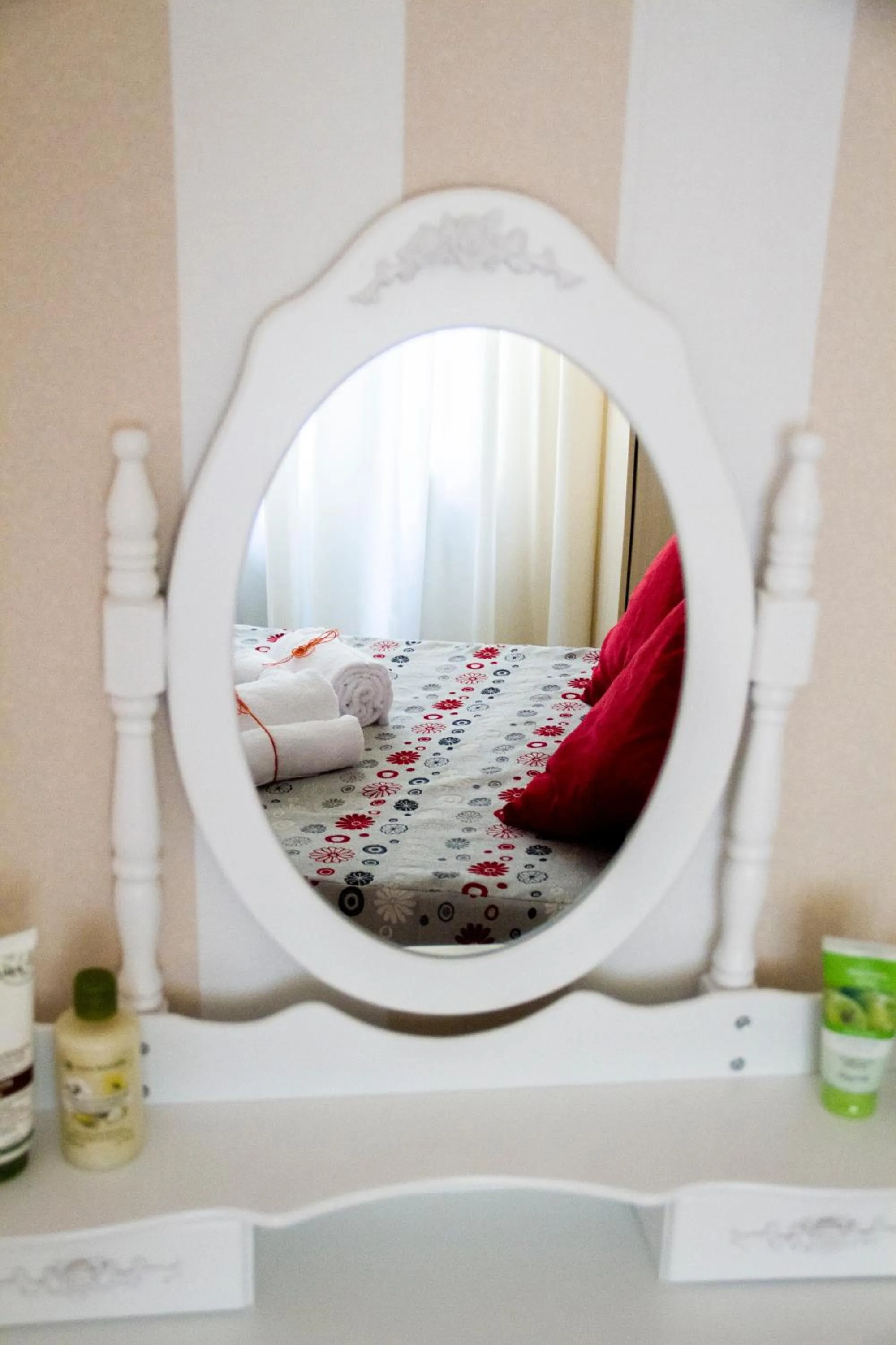 Decorative detail, Bed in Marta Inn