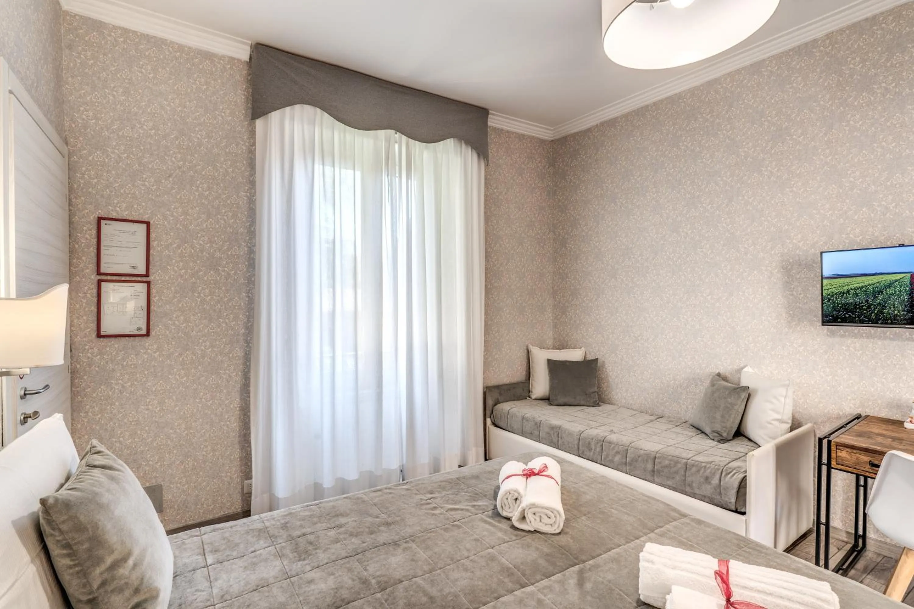 Bedroom, Bed in Marta Inn