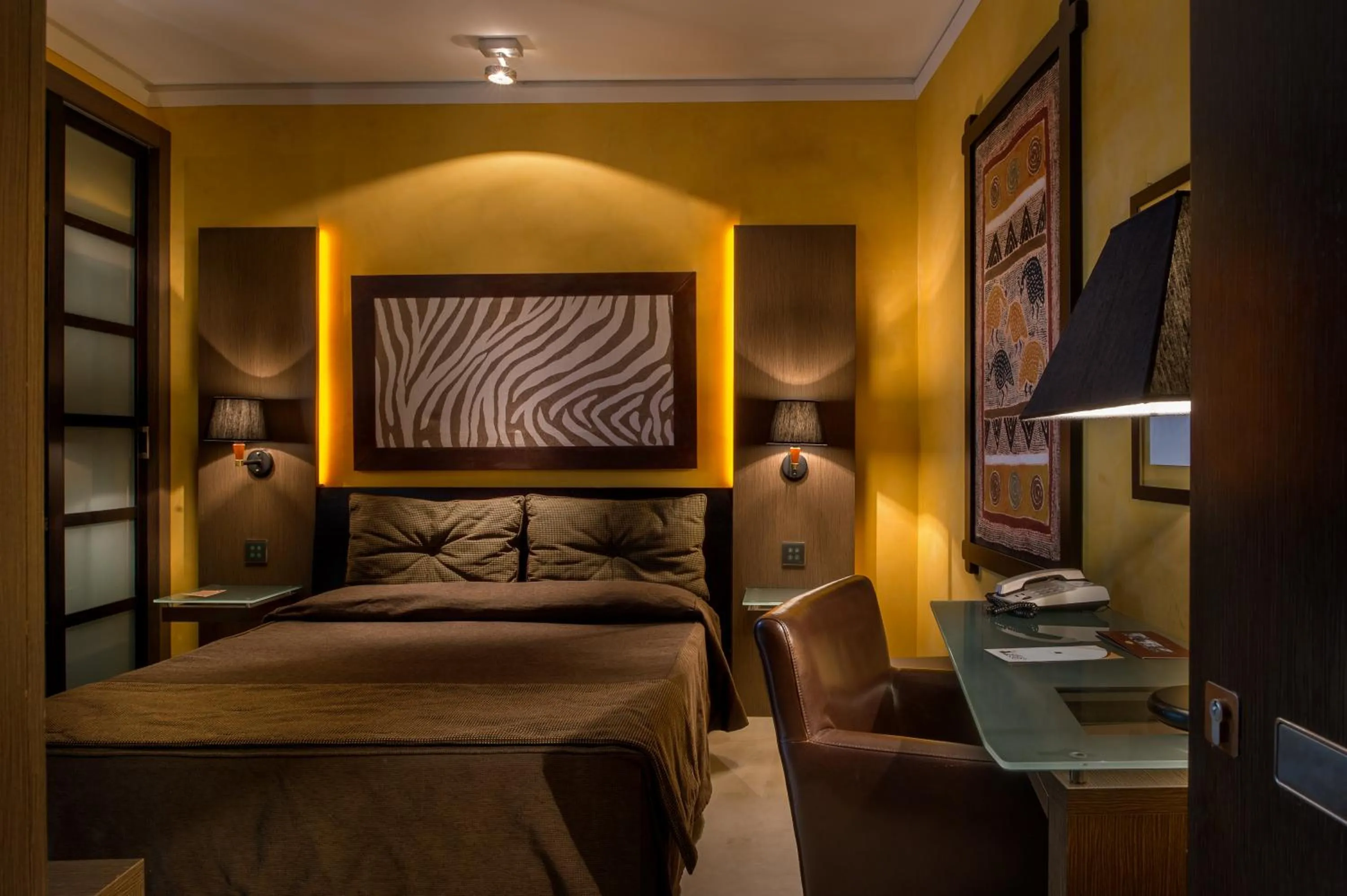 Bed in Hotel Capo San Vito by Geocharme